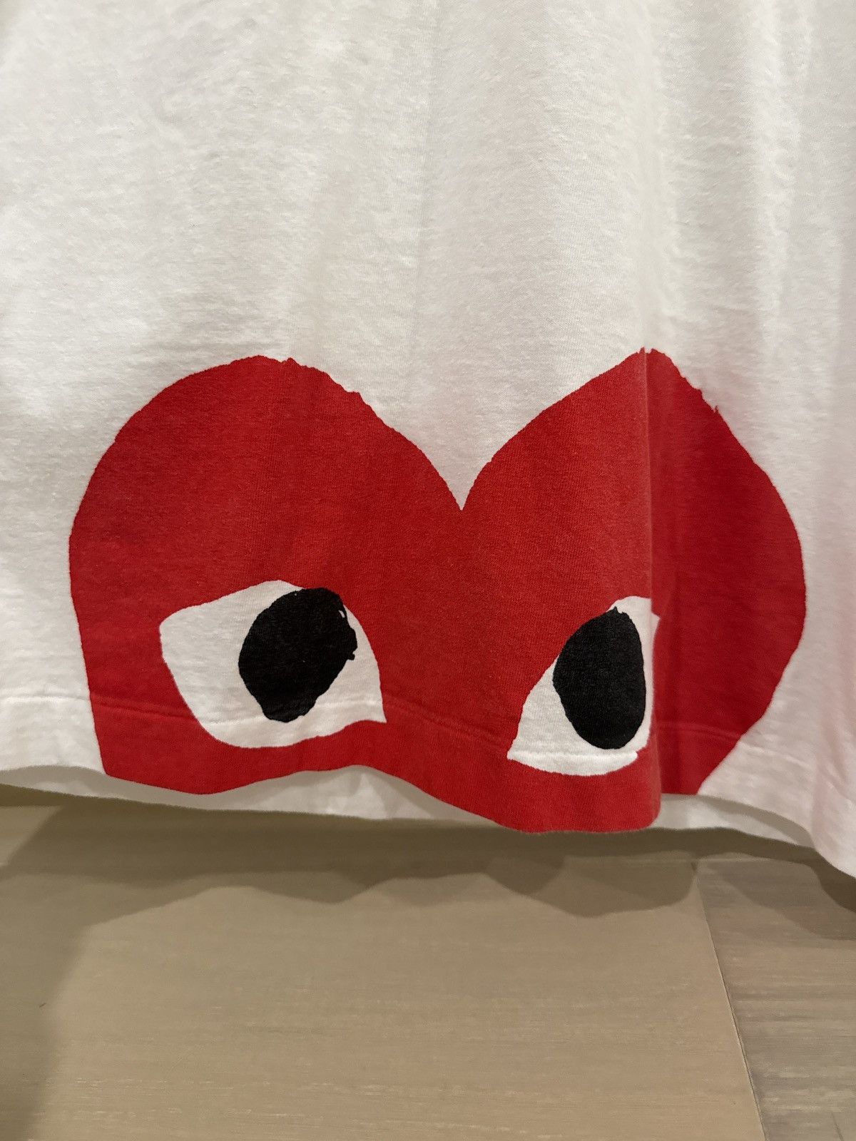 Comme des Garcons Comme des Garçons PLAY Bottom Heart Eye T-Shirt White/Red Size US XXL / EU 58 / 5 - 5 Thumbnail