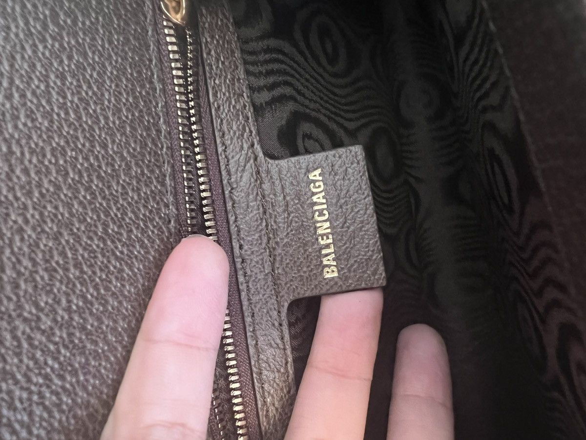 Balenciaga × Gucci 🔥 Balenciaga Hacker Project x Gucci Monogram top handle bag Size ONE SIZE - 6 Thumbnail