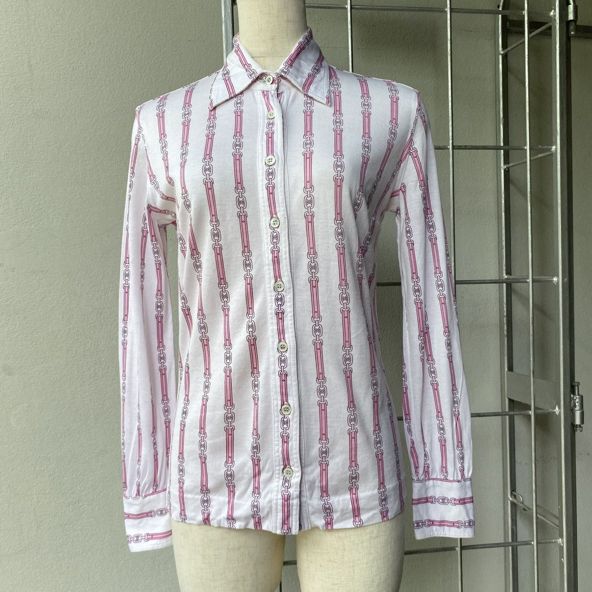 Celine Vintage Celine Pink Chain Print Shirt Size S / US 4 / IT 40 - 21 Thumbnail