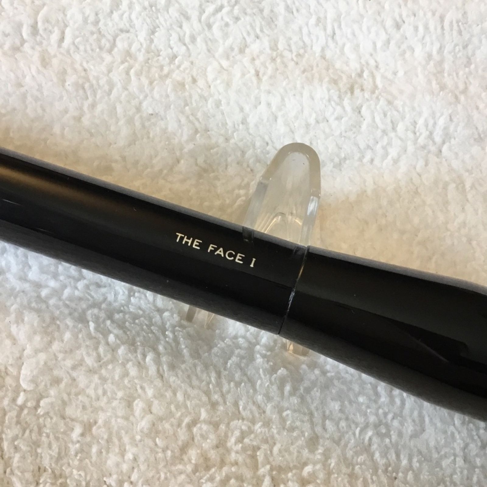 Marc Jacobs Marc Jacobs Black The Face I Liquid Foundation Brush. Size ONE SIZE - 6 Thumbnail