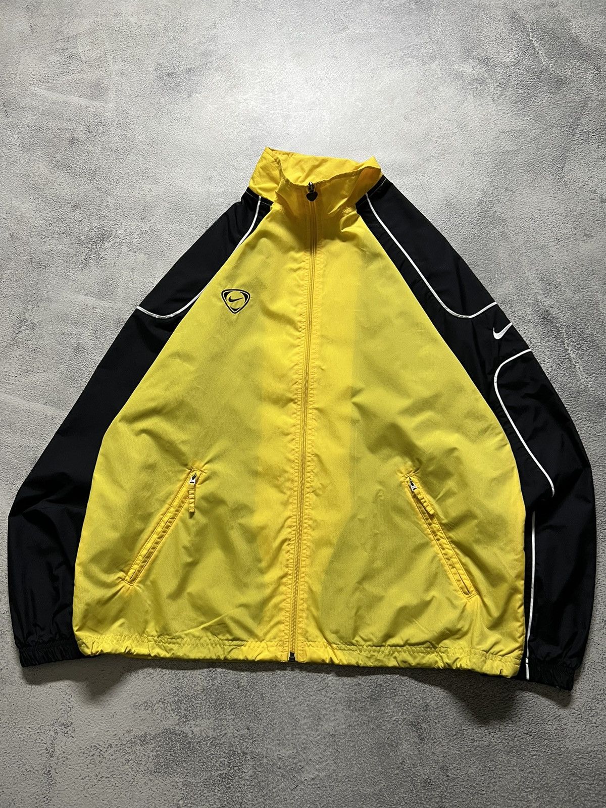Nike × Vintage Vintage Y2k Nike 💛 Nylon Jacket 00’s Size US L / EU 52-54 / 3 - 2 Thumbnail
