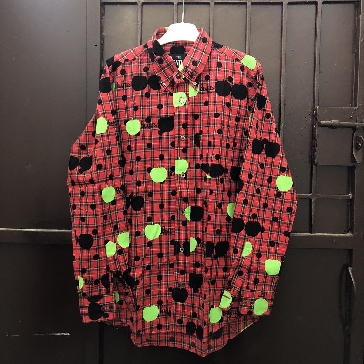 Comme des Garcons Comme des Garcons The Beatles plaid shirt Size US M / EU 48-50 / 2 - 1 Thumbnail