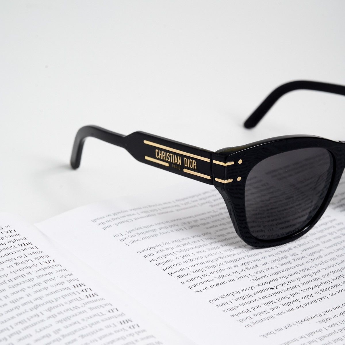 Dior DIOR DIORSIGNATURE B4I 10A0 SUNGLASSES Size ONE SIZE - 3 Thumbnail