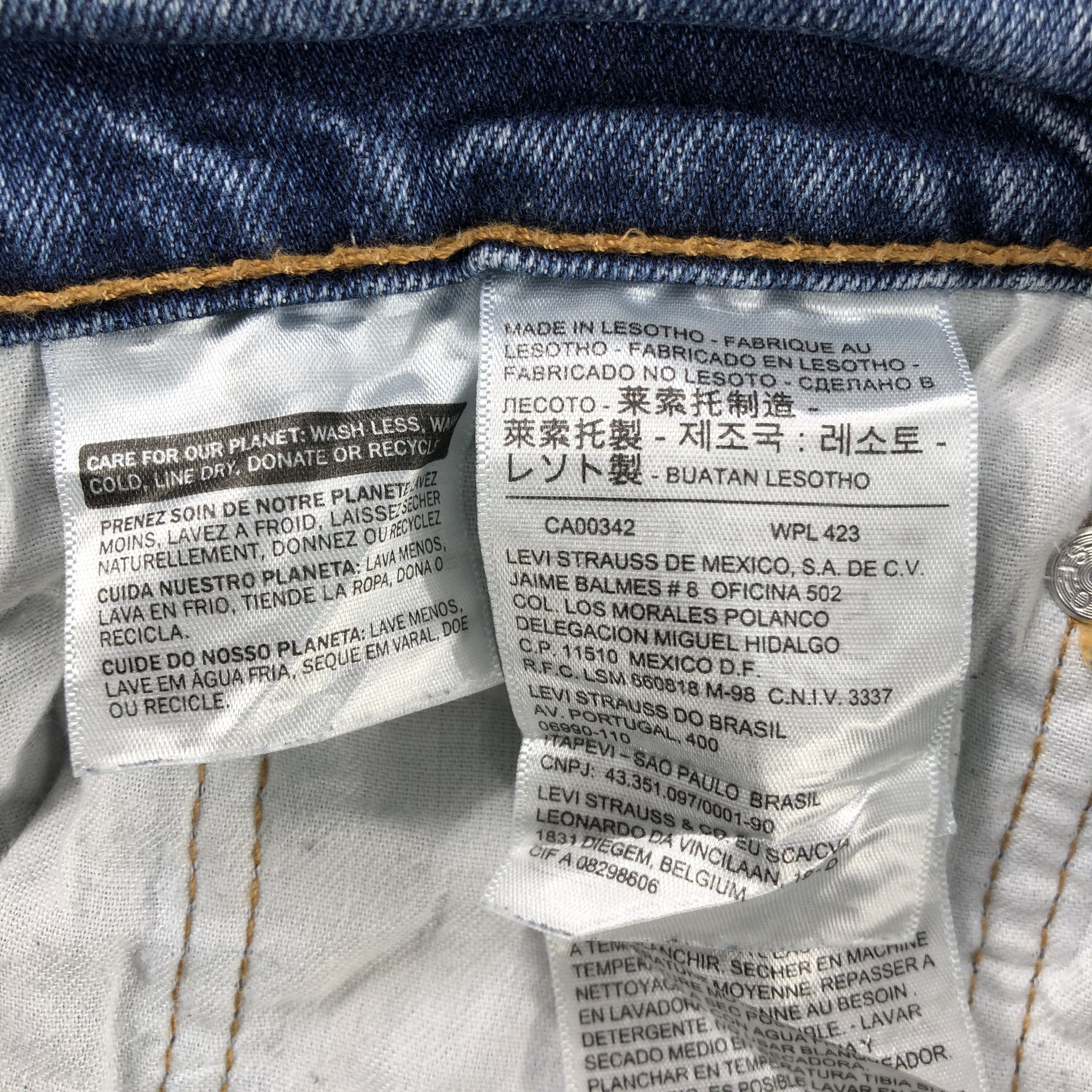 Levi's × Vintage Vintage Blue Wash Levis 505 Jeans-JM2899 Size US 39 - 10 Thumbnail