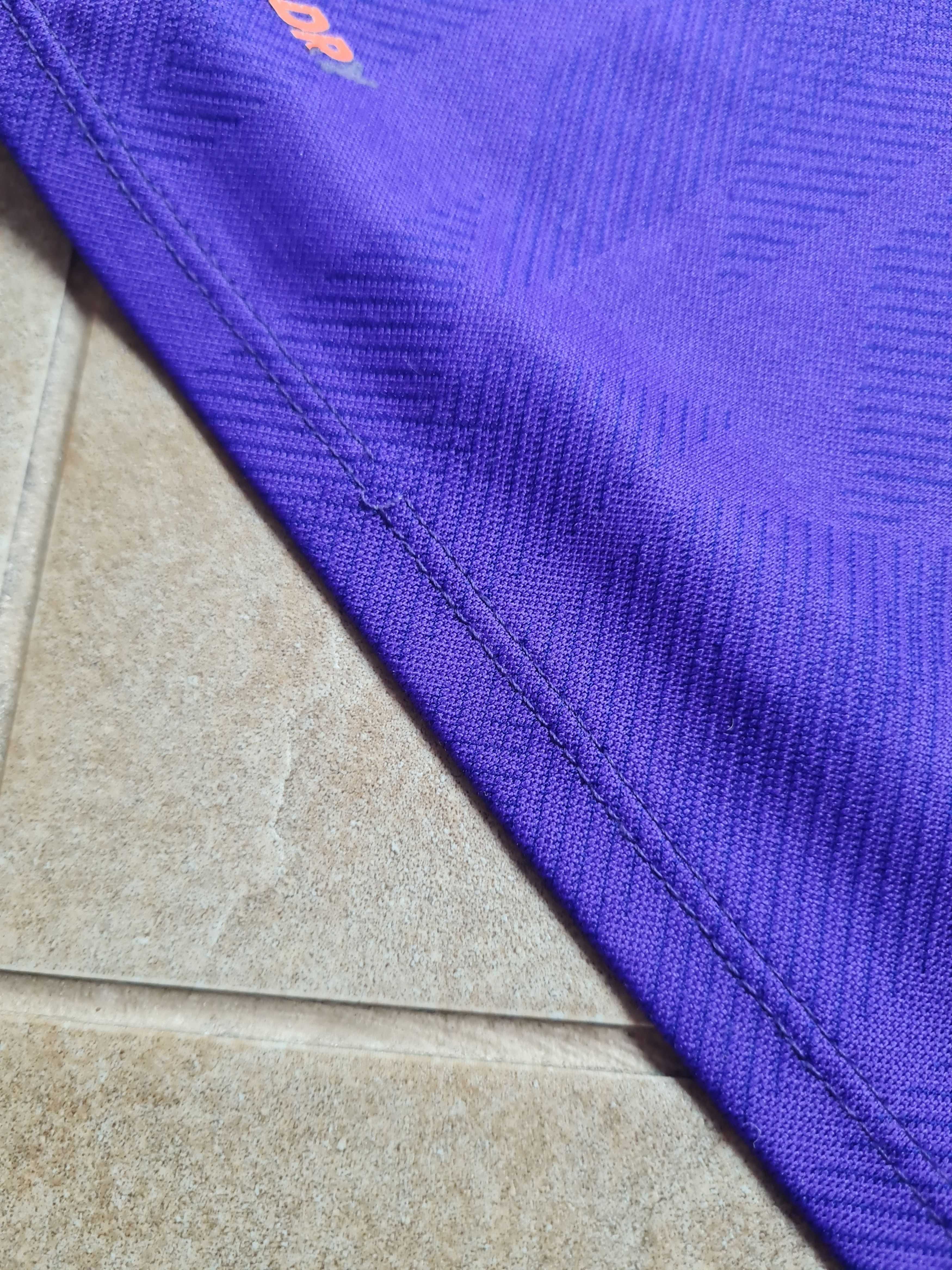 New Balance LIVERPOOL ENGLAND FOOTBALL 2018/2019 AWAY SHIRT SZ M Size US M / EU 48-50 / 2 - 23 Thumbnail