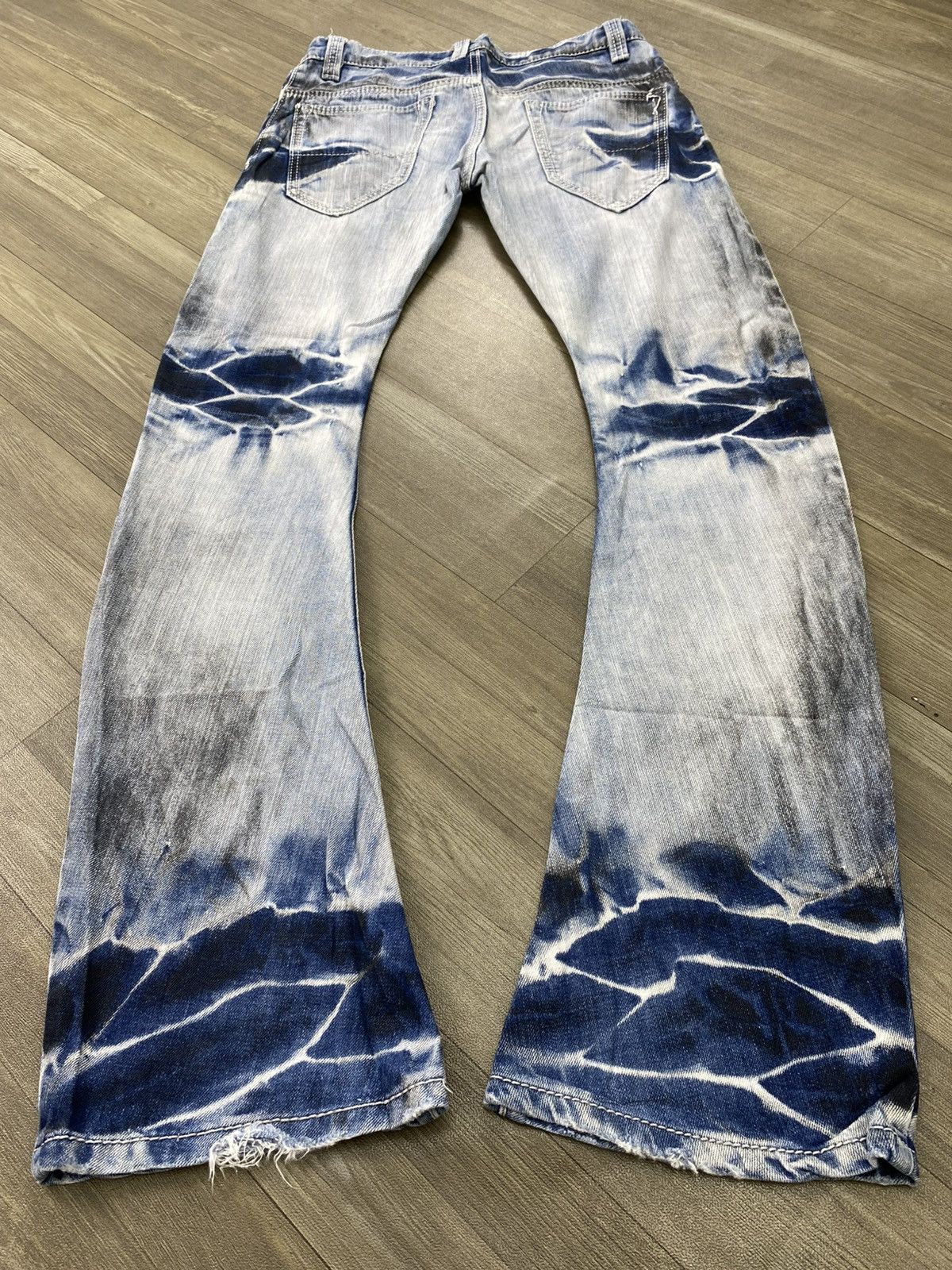 BUFFALO BOBS Buffalo Bobs Clawmark Curve Distressed Mudwash Flared Jeans Size US 32 / EU 48 - 21 Thumbnail