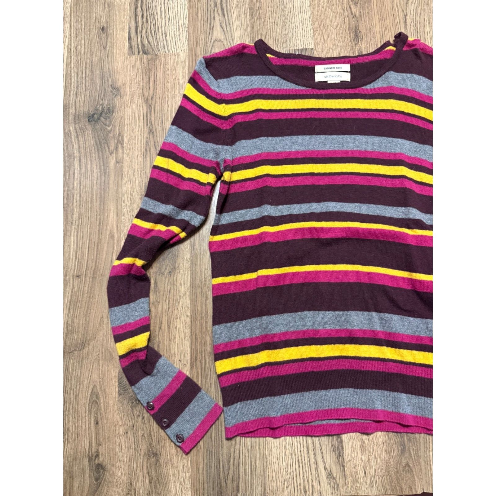 Vintage G.H. Bass & Co. Shirt Women S Pink Yellow Grey Red Striped Cashmere Blend - Casual, Long Sleeve, Regular Fit, T-Shirt Size S / US 4 / IT 40 - 3 Thumbnail