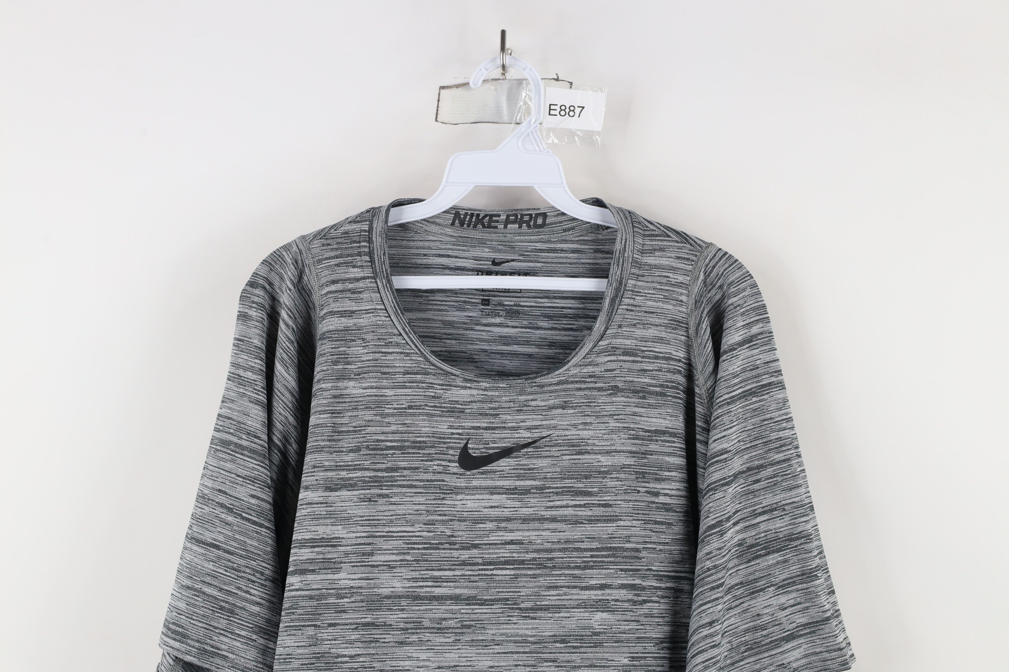 Nike × Vintage Nike Pro Travis Scott Center Swoosh Running Gym T-Shirt Gray Size US XXL / EU 58 / 5 - 2 Thumbnail