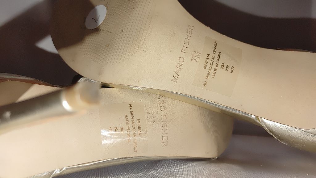 Marc Fisher Marc Fisher LTD Belia Gold Ankle Strap Sandals Size 7M Size US 7 / IT 37 - 11 Thumbnail