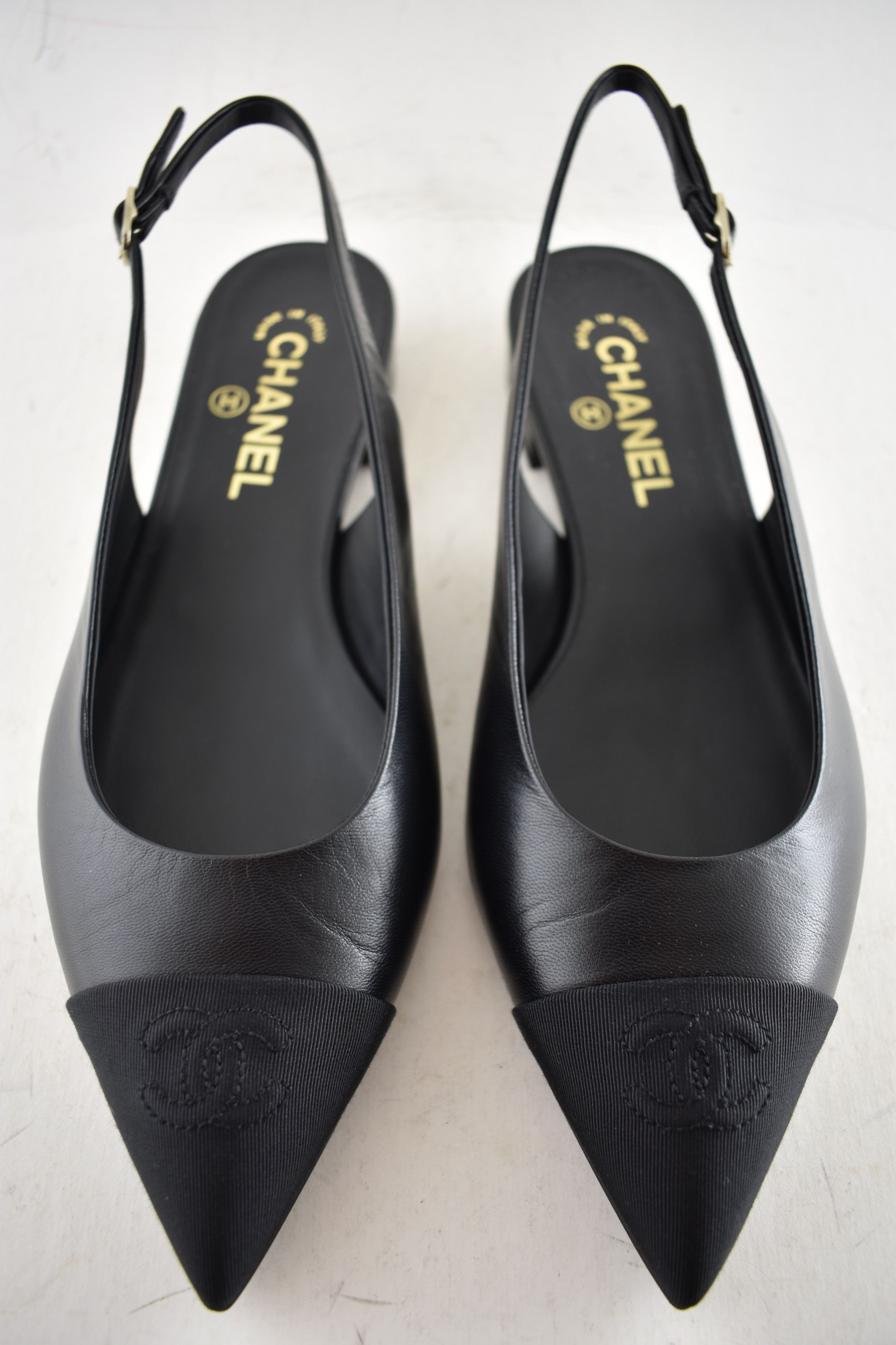 Chanel Chanel 24A CC Logo Coco Slingback Pointed Ballet Flat 38.5 Size US 8.5 / IT 38.5 - 8 Thumbnail