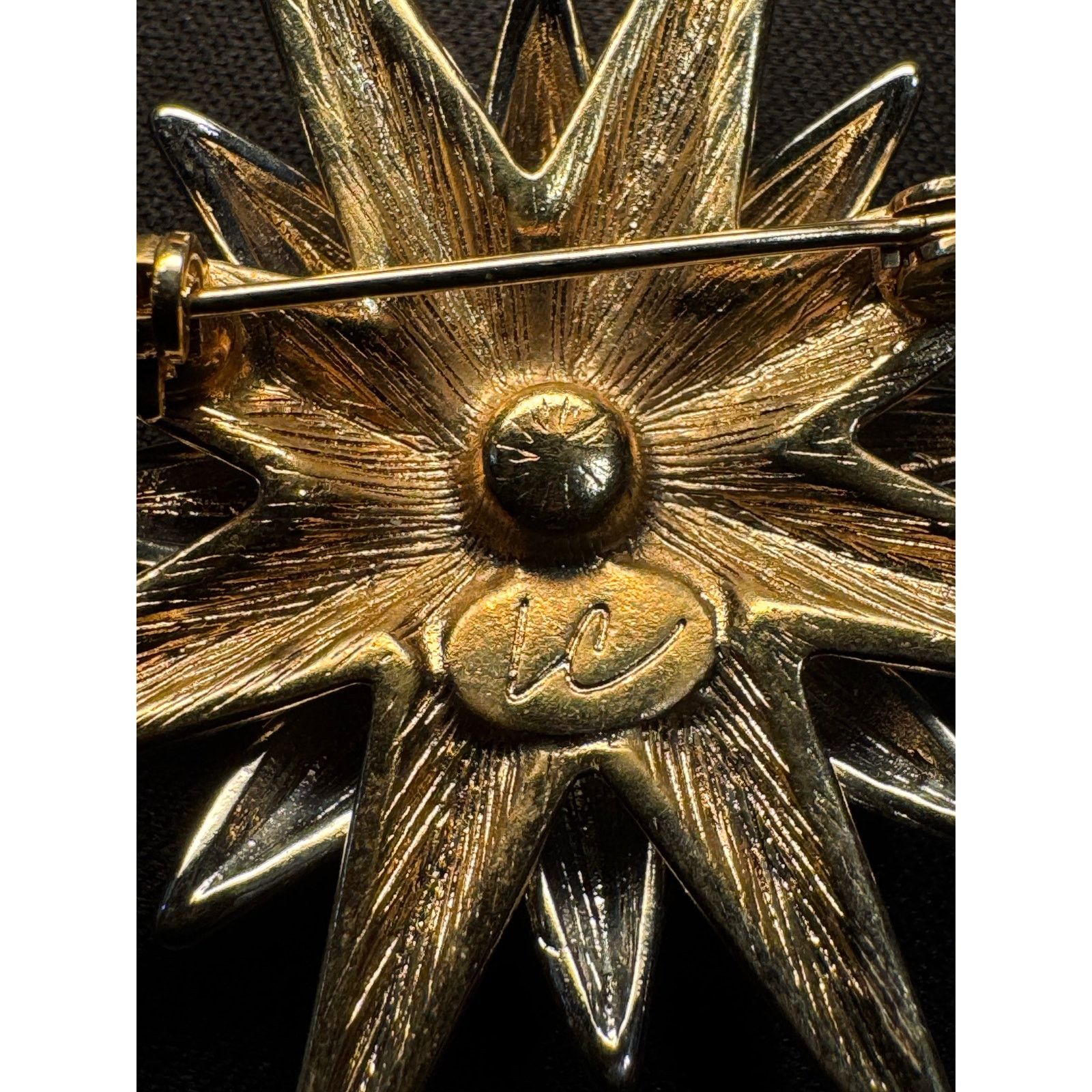 Liz Claiborne Vintage Liz Claiborne Starburst Sun Crescent Moon Brooch Size ONE SIZE - 5 Thumbnail
