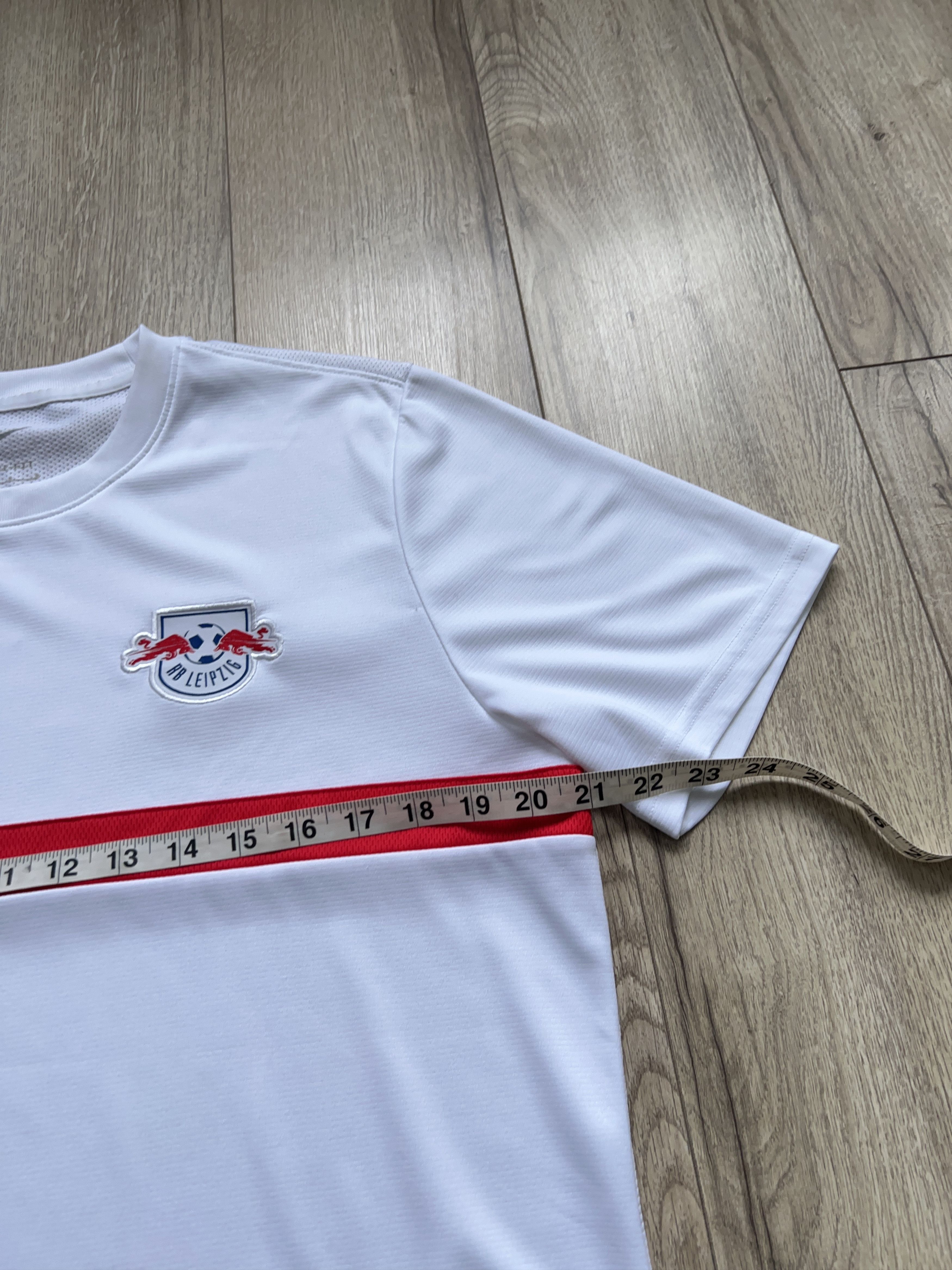 Nike Mens Leipzig White Football Soccer Shirt Jersey Size L Size US L / EU 52-54 / 3 - 7 Thumbnail