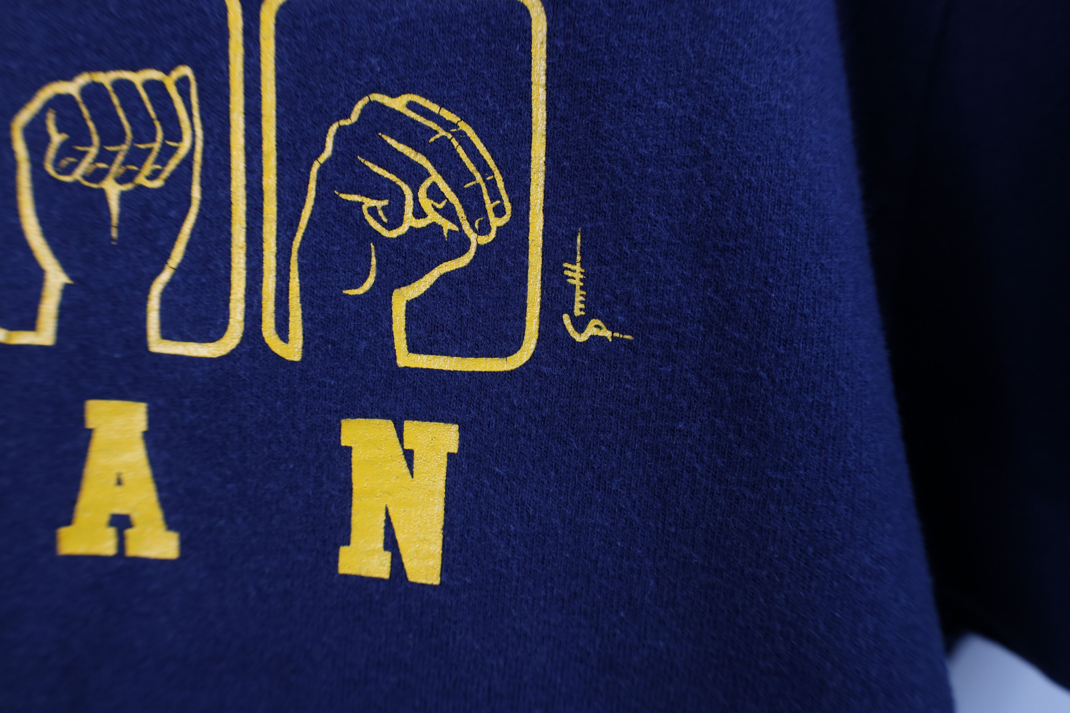 Vintage Vintage 80s 90s American Sign University of Michigan T-Shirt Size US L / EU 52-54 / 3 - 5 Thumbnail