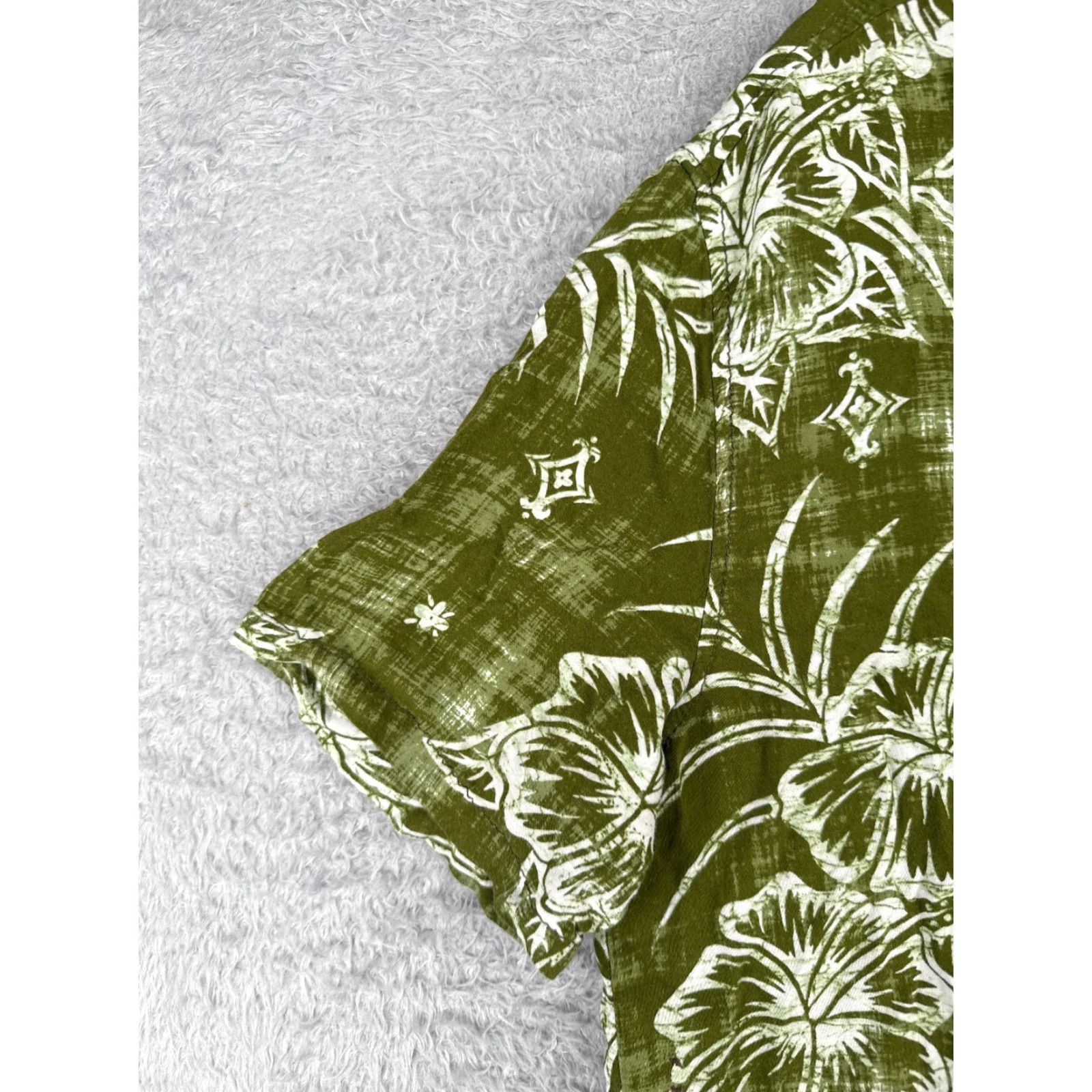 Vintage Margaritaville Shirt Men Large Green Floral Leaf 100% Rayon Hawaiian Button Up Size US L / EU 52-54 / 3 - 3 Thumbnail