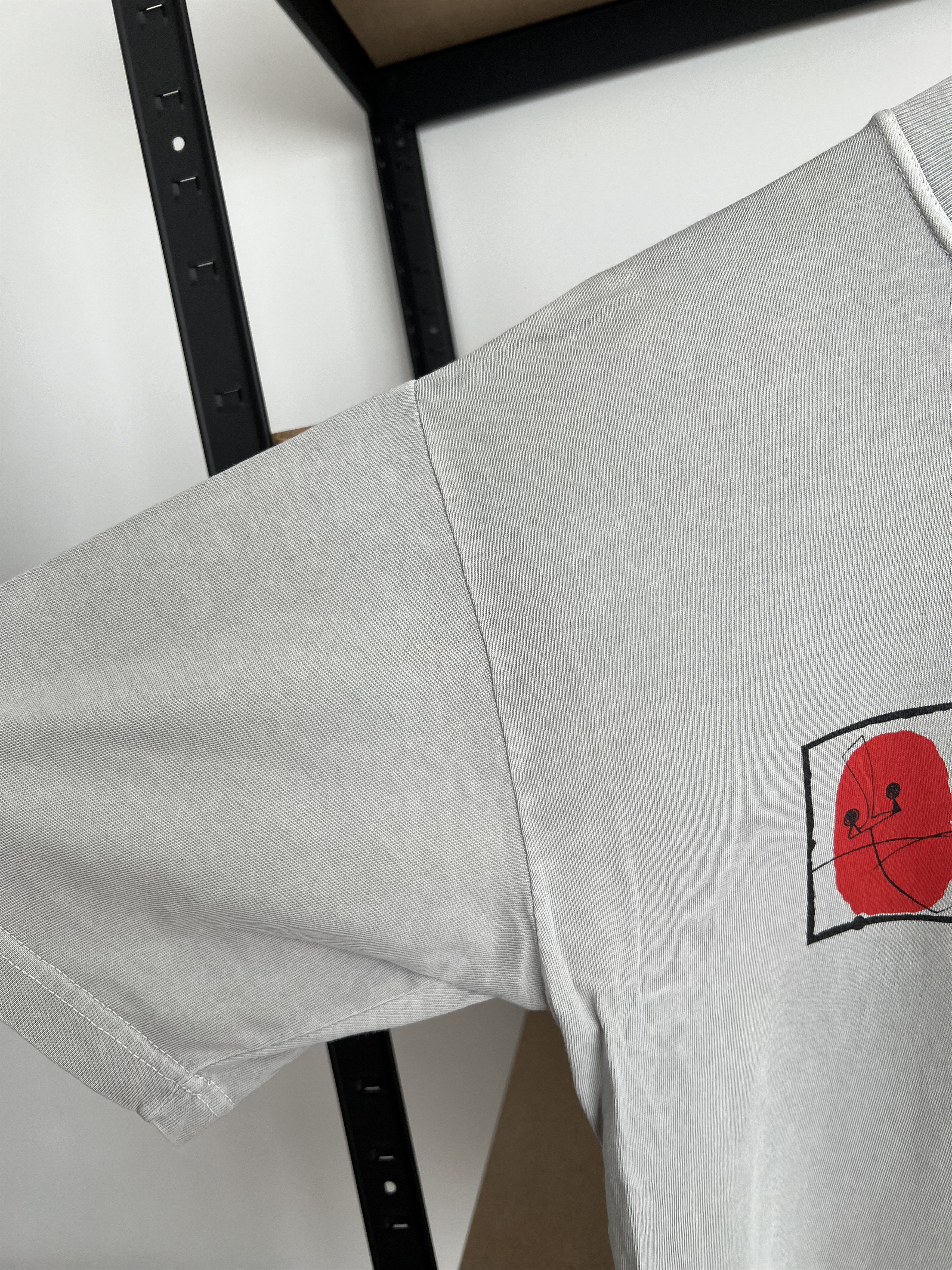 Arts & Science Vintage 1996 Joan Miro Suc Miro Art Gray T-shirt Size US M / EU 48-50 / 2 - 9 Thumbnail