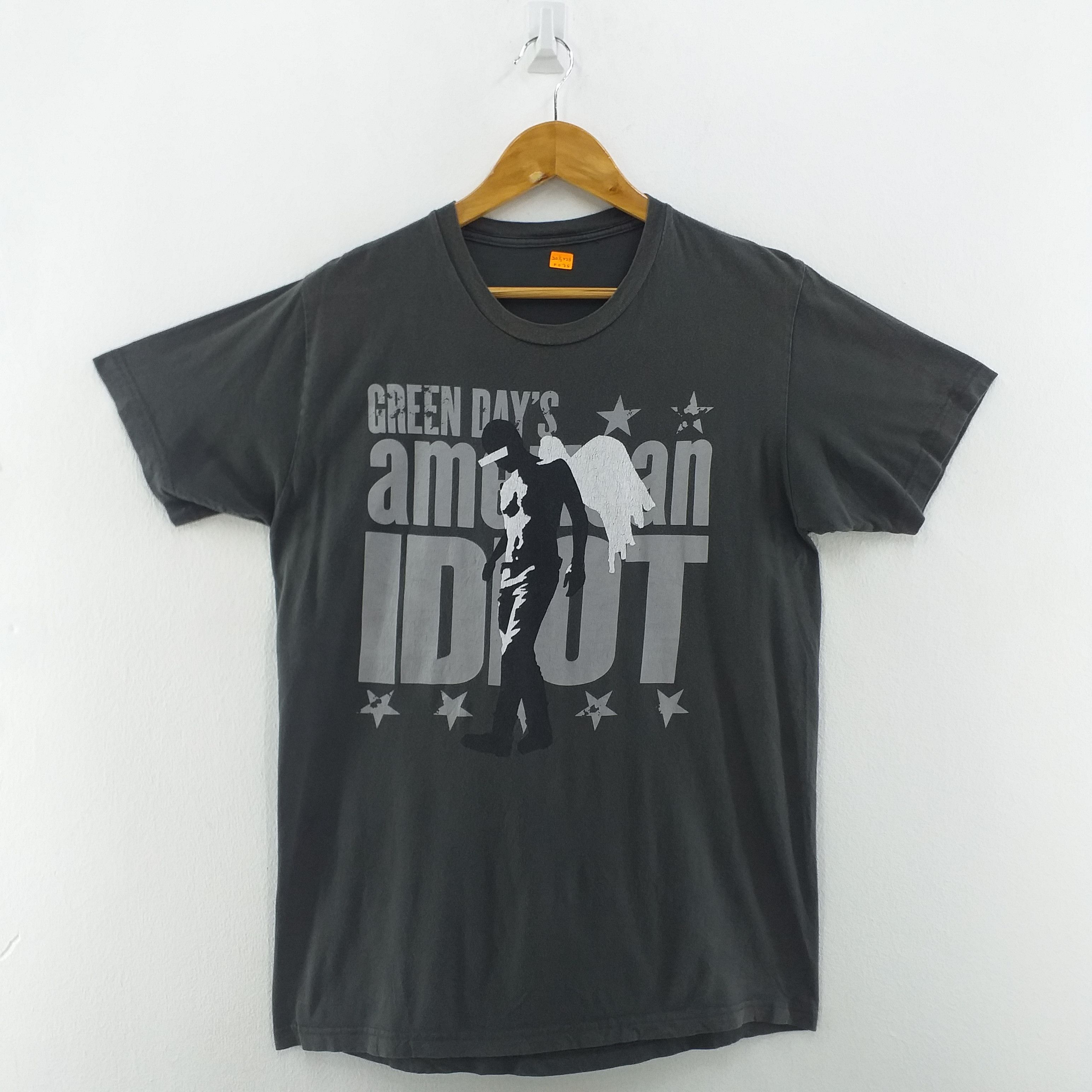 image of Band Tees x Tour Tee Green Day's American Idiot Band Medium Tee -F075 in Black, Men's