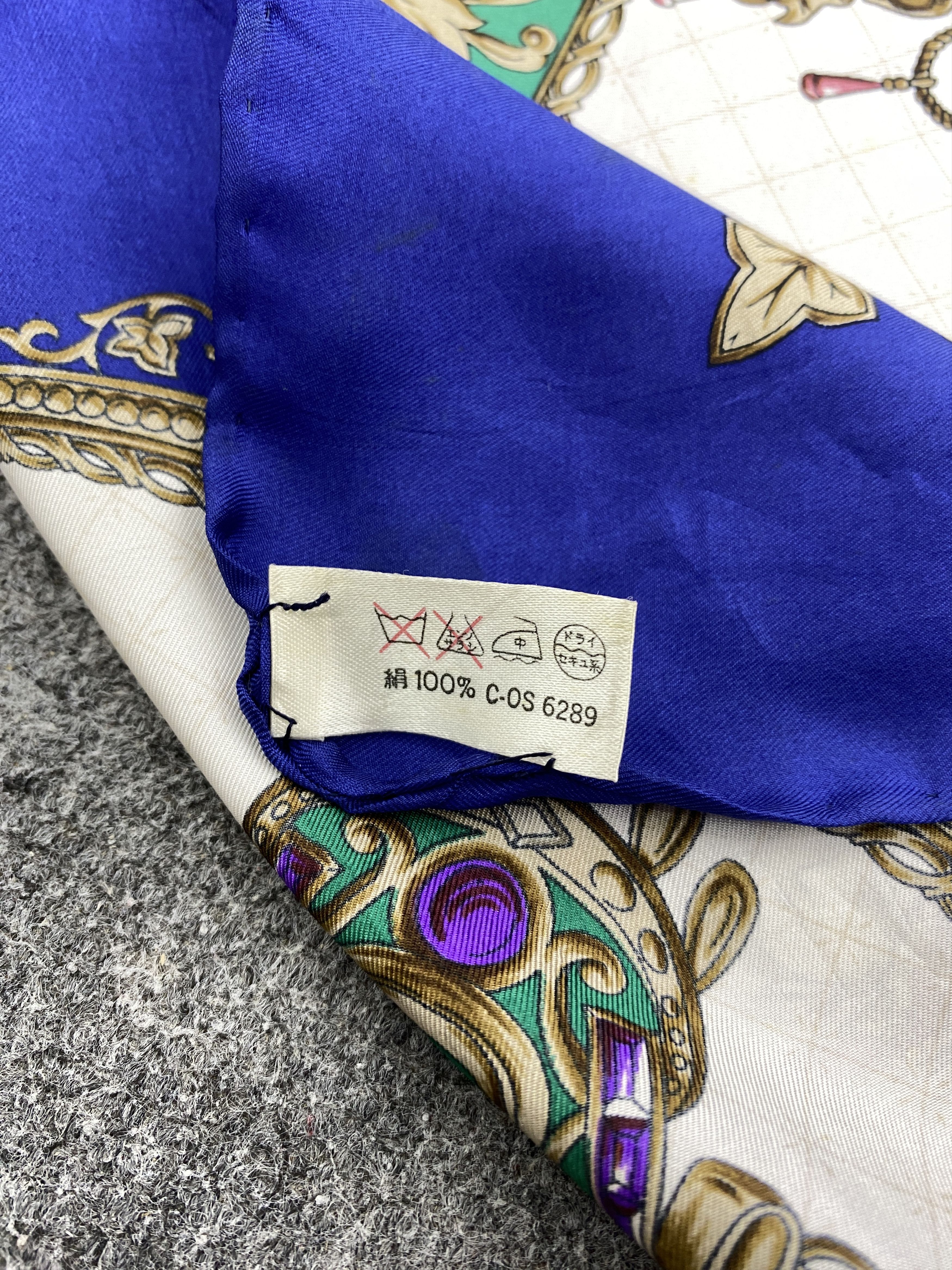 Carven Vintage Carven Paris Silk Scarf / Babushka SN0141 Size ONE SIZE - 9 Thumbnail