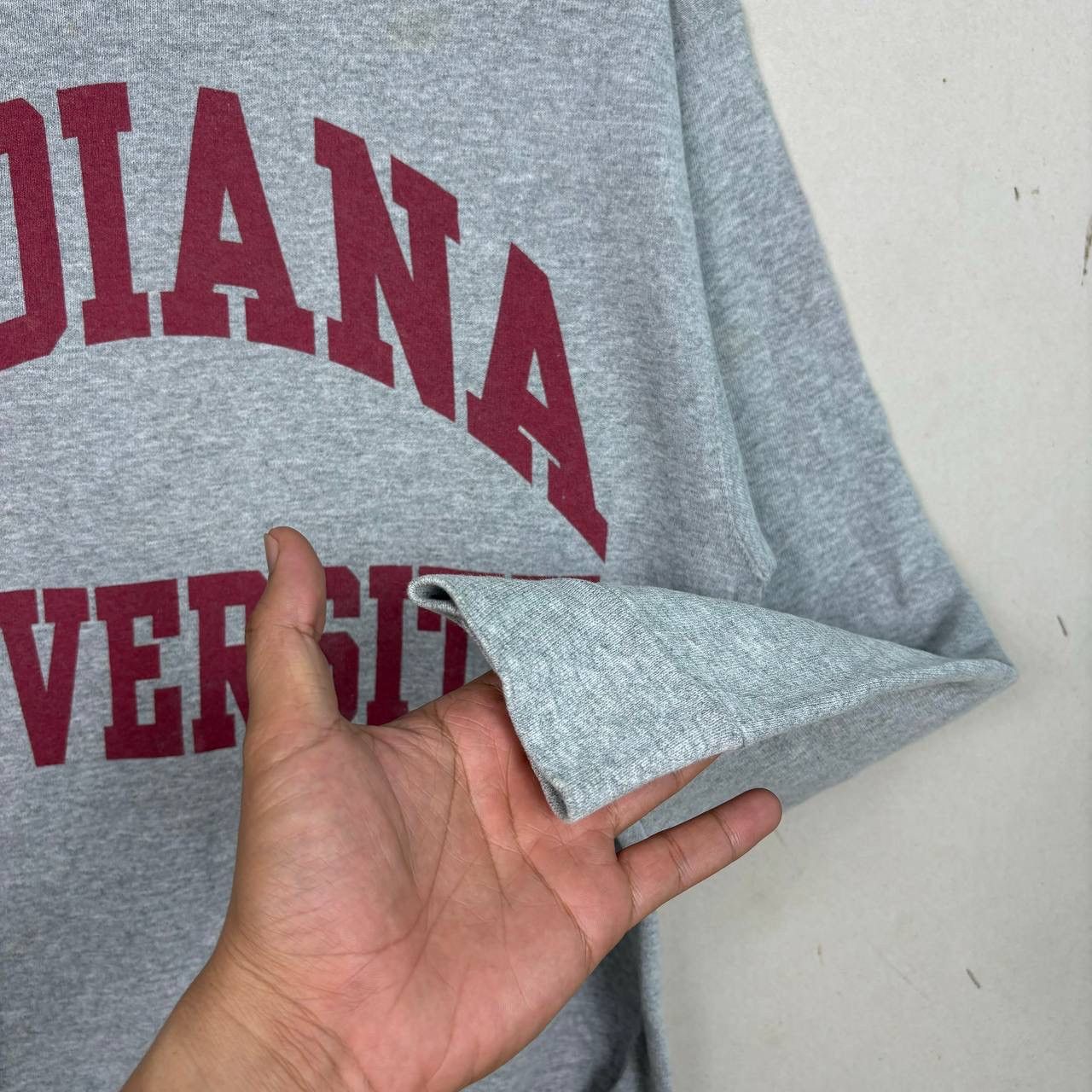 Fruit Of The Loom Vintage 90s Indiana University Sweatshirt S IU Hoosiers Size US S / EU 44-46 / 1 - 7 Thumbnail
