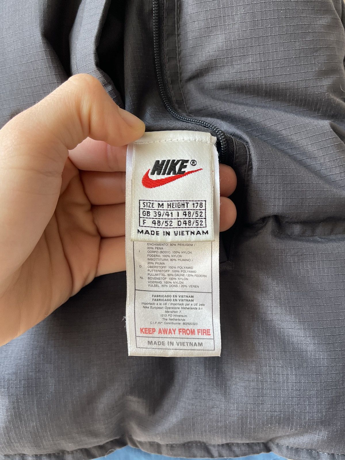 Nike 90s VTG Nike Spellout Reversible Puffer Down Vest Ripstop Size US M / EU 48-50 / 2 - 7 Thumbnail