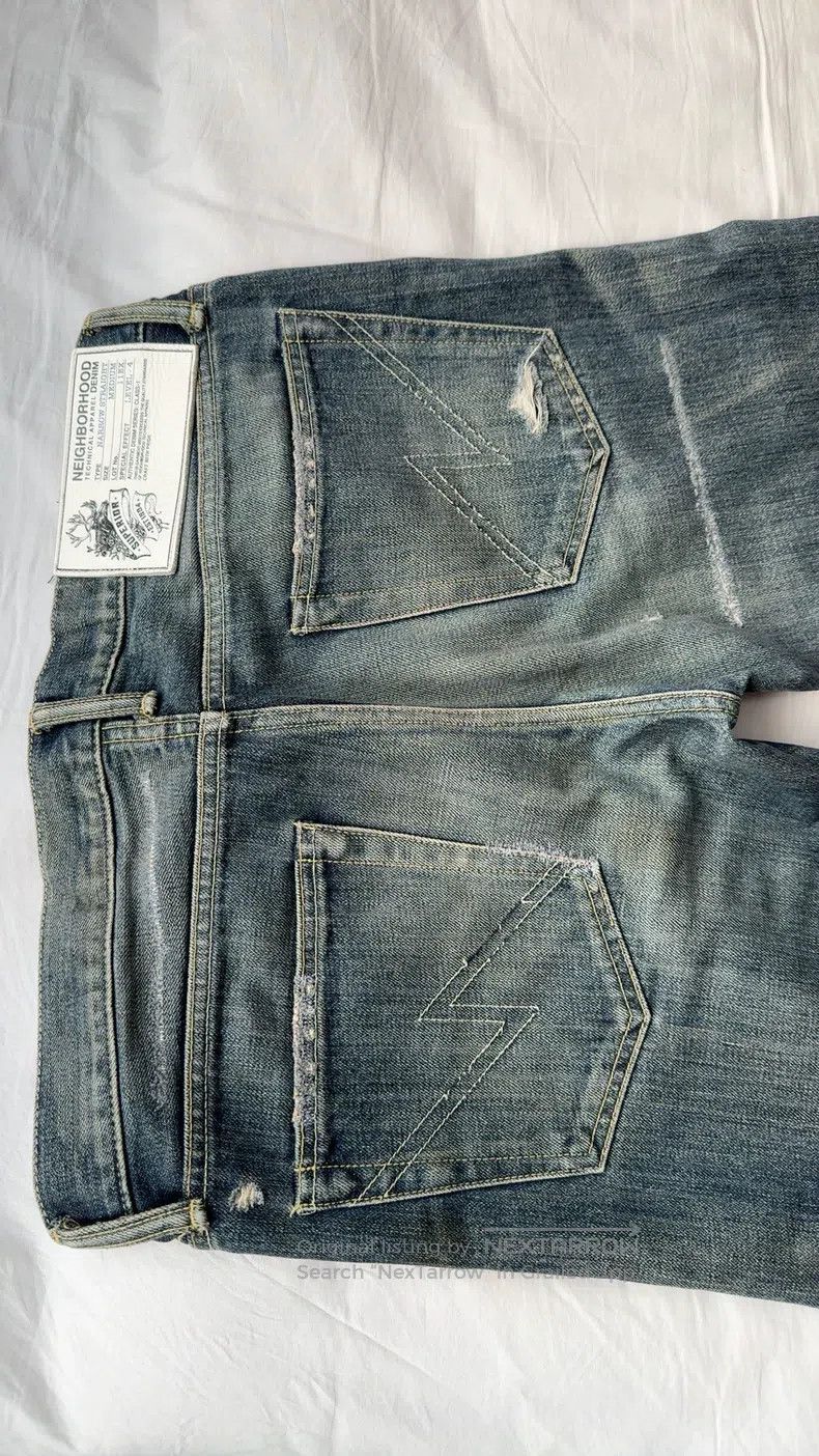 Neighborhood Neighborhood size M Jeans Size US 27 - 3 Thumbnail