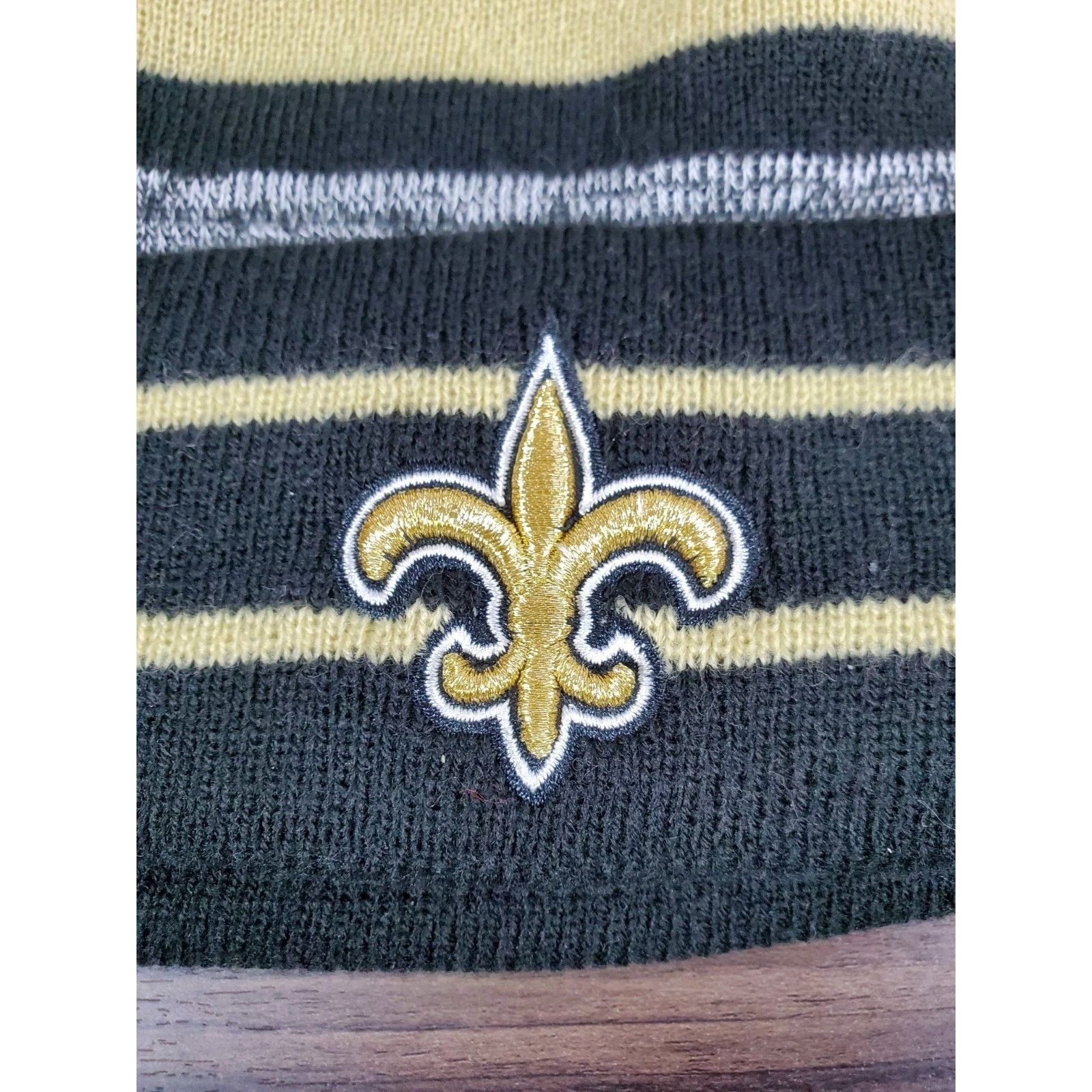 NFL × New Era New Orleans Saints Pom Beanie Knit Winter Hat Cap Football Size ONE SIZE - 2 Thumbnail