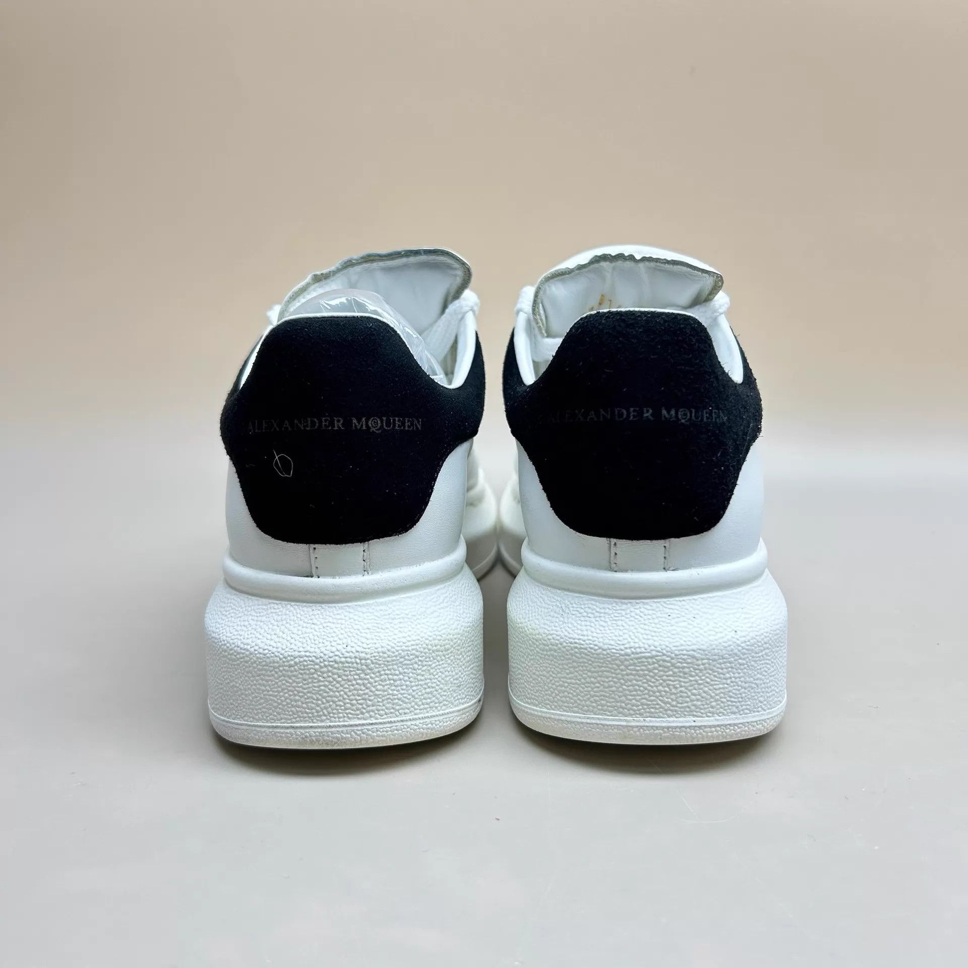 Alexander McQueen Alexander McQueen Blk/Wht Suede Platform Sneakers 35 95New Size US 4.5 / IT 34.5 - 3 Thumbnail