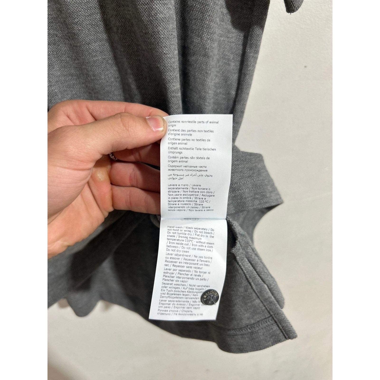 Moschino MOSCHINO GREY POLO TEDDY BEAR LOGO FITS LIKE MEDIUM PREOWNED Size US M / EU 48-50 / 2 - 6 Thumbnail