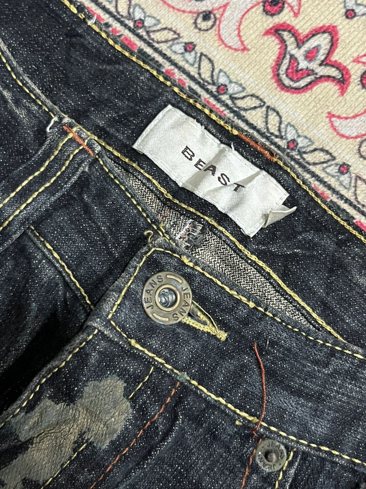 Undercover Japanese Brand Beast Dark Paint Splatter Distress Flare Jean Size 32" / US 10 / IT 46 - 5 Thumbnail