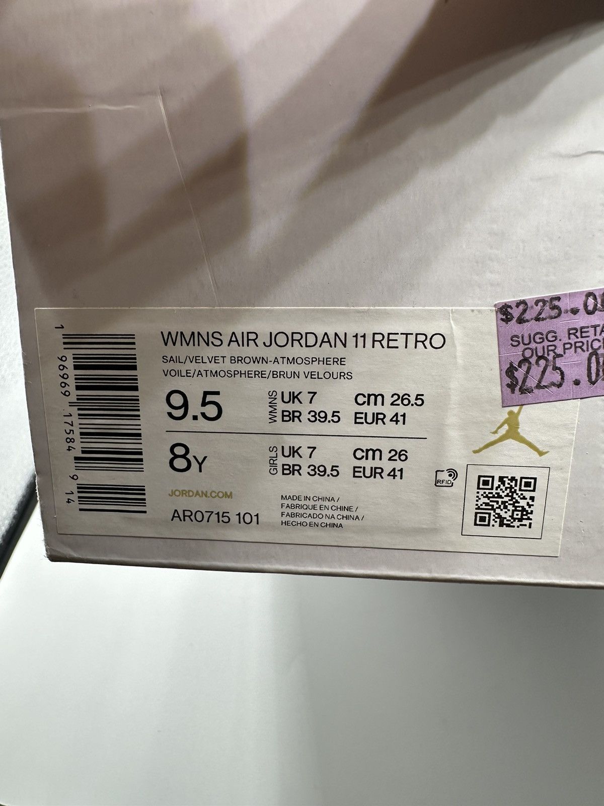 Jordan Brand Air Jordan 11 wmns Neapolitan 9.5w Size US 9.5 / IT 39.5 - 7 Thumbnail