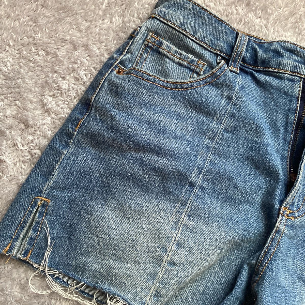 Other low waisted blue denim shorts Size 30" / US 8 / IT 44 - 3 Thumbnail