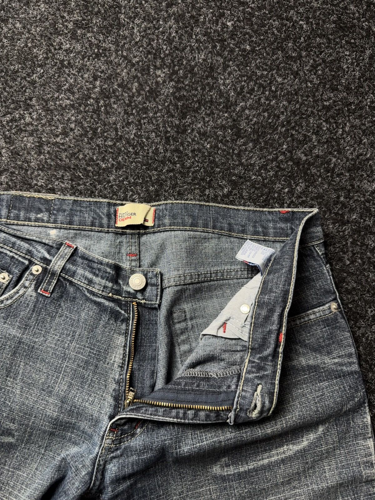 Tommy Hilfiger Retro 90s Tommy Hilfiger Denim Y2K Flare Jeans Low Rise Blue Size 29" - 10 Thumbnail