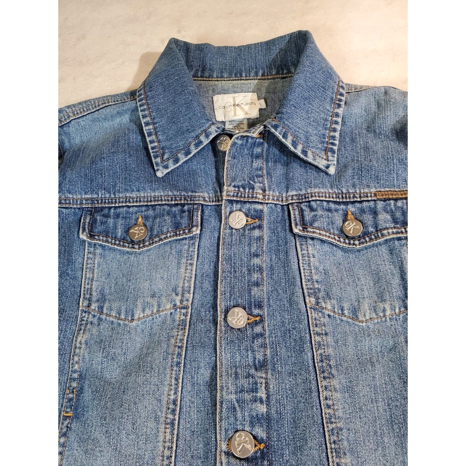 Calvin Klein VINTAGE Calvin Klein Signature Denim Jacket -Light Wash- Trucker Style Sz Lg - 90s Womens Jacket Size L / US 10 / IT 46 - 5 Thumbnail