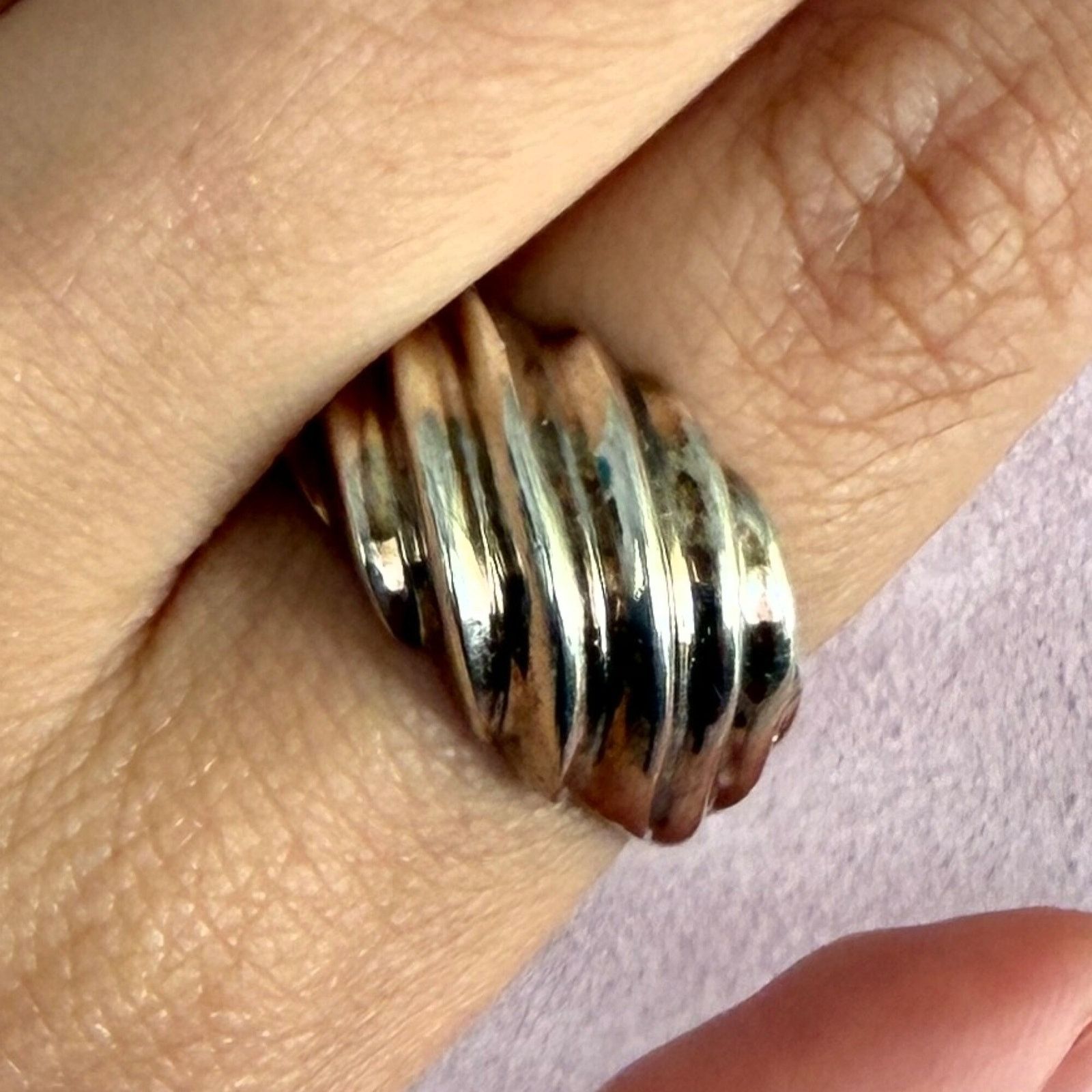 Sterling Silver sterling silver vintage scalloped dome ring size 10 Size ONE SIZE - 1 Thumbnail