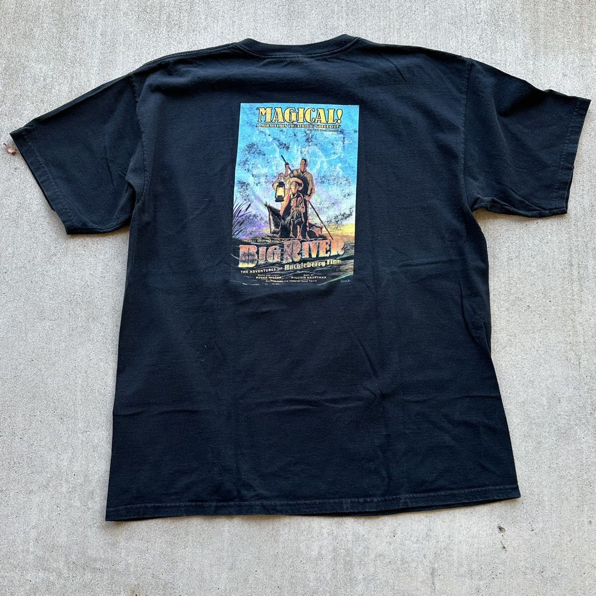 Band Tees × Vintage Vintage Big River Adventures Of Huckleberry Finn T Shirt Size US XL / EU 56 / 4 - 1 Thumbnail