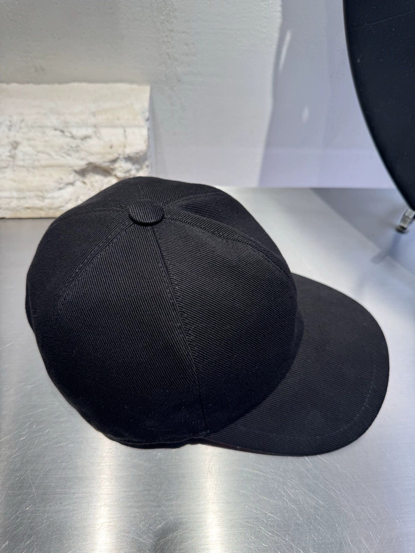 Chanel Chanel 23k black orange colorblock logo cap mint 55-60cm Size ONE SIZE - 5 Thumbnail