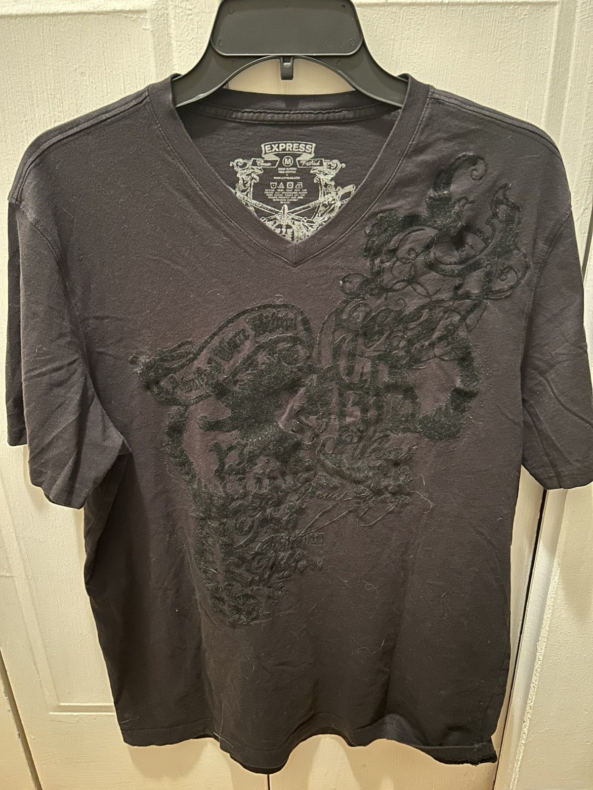 Other Essence Vneck Size US M / EU 48-50 / 2 - 1 Thumbnail