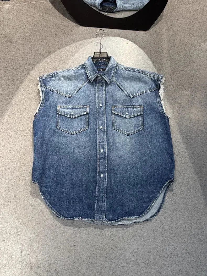 Balenciaga Balenciaga Beaded Denim Vest. Size US XS / EU 42 / 0 - 1 Thumbnail