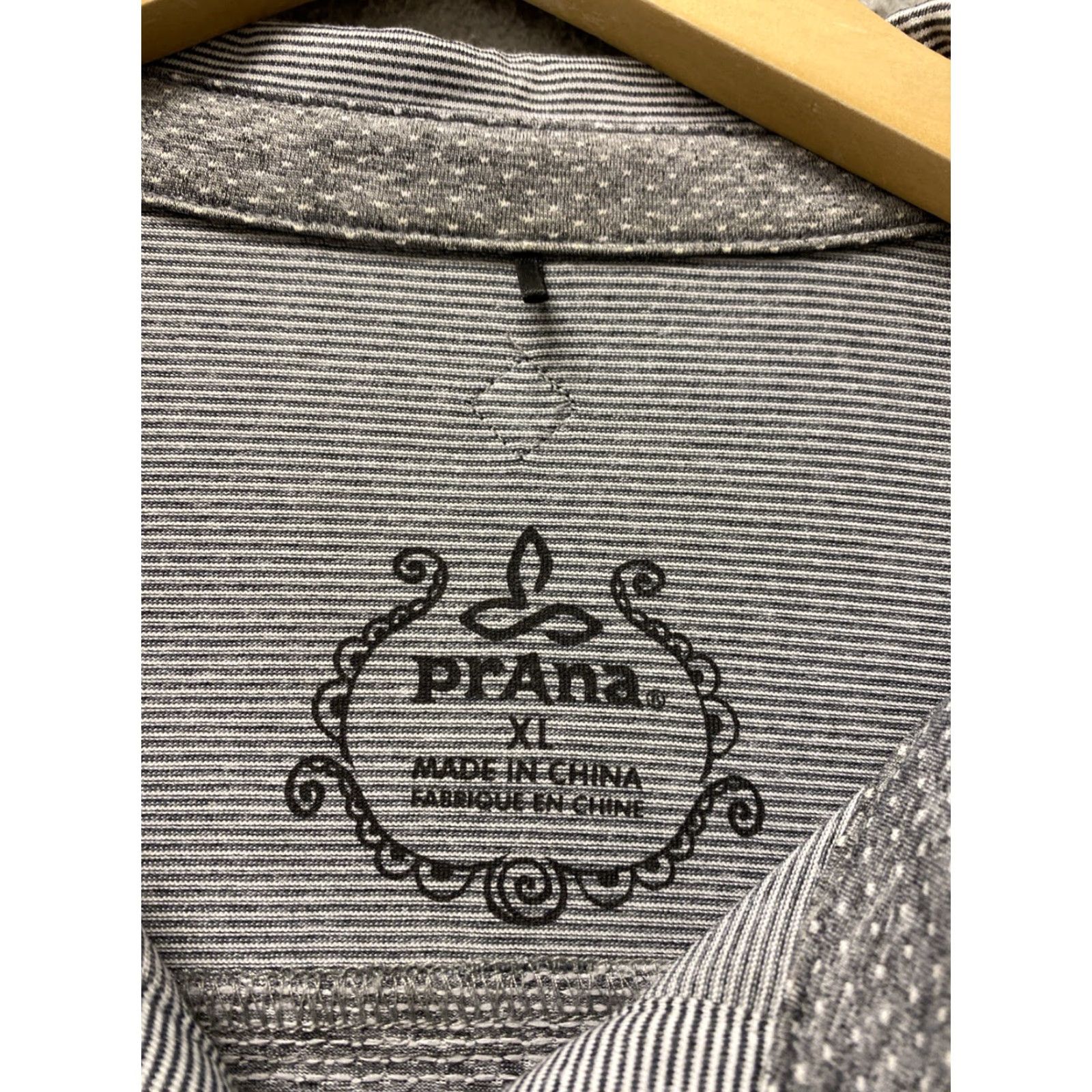 Prana Prana Tunic Top Womens XL Button Up Shirt Soft Long Sleeve Gray Pocket 158-31 Size XL / US 12-14 / IT 48-50 - 2 Thumbnail