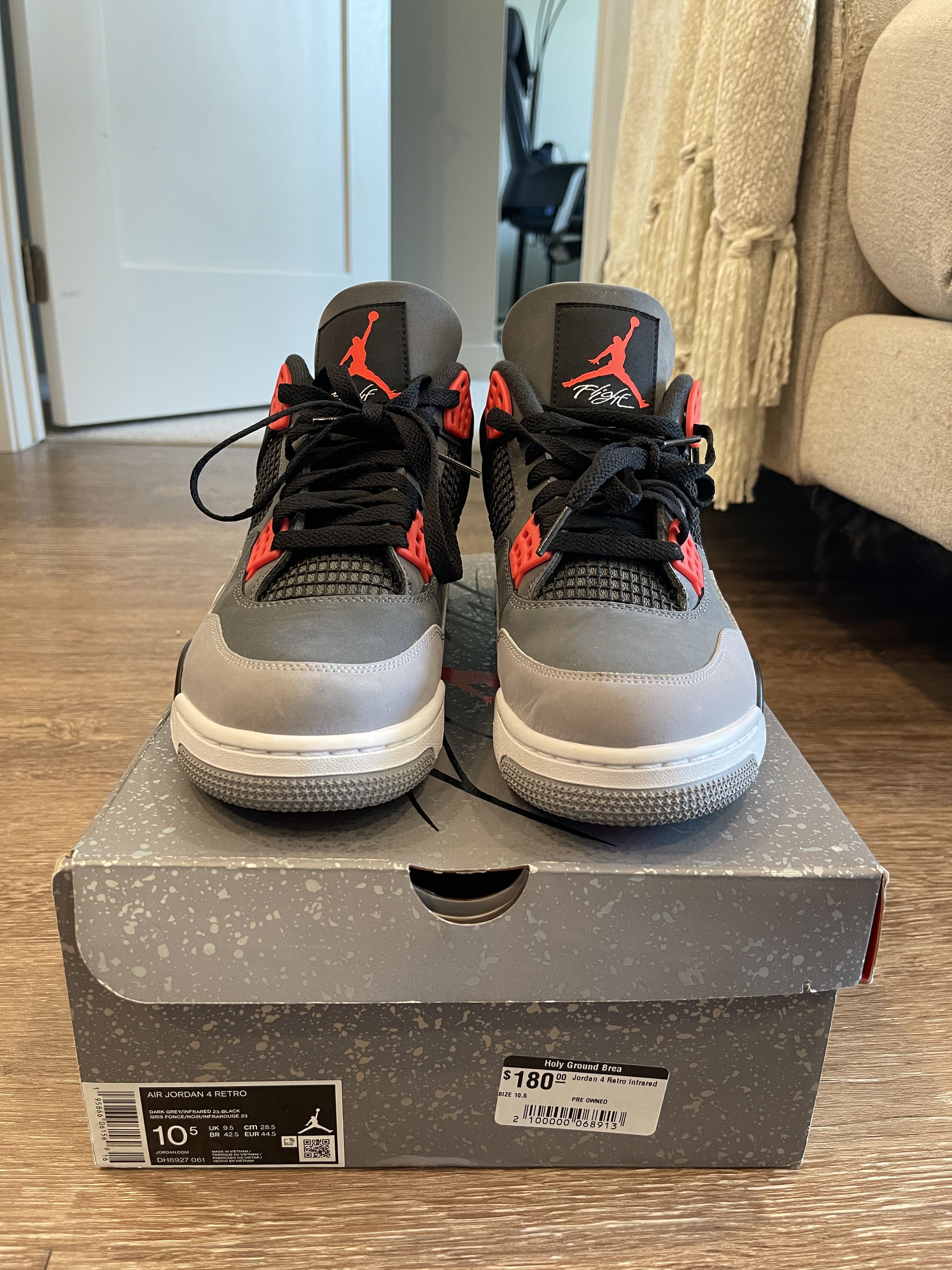 Jordan Brand AIR JORDAN - JORDAN 4 RETRO INFRARED Size US 10.5 / EU 43-44 - 1 Thumbnail