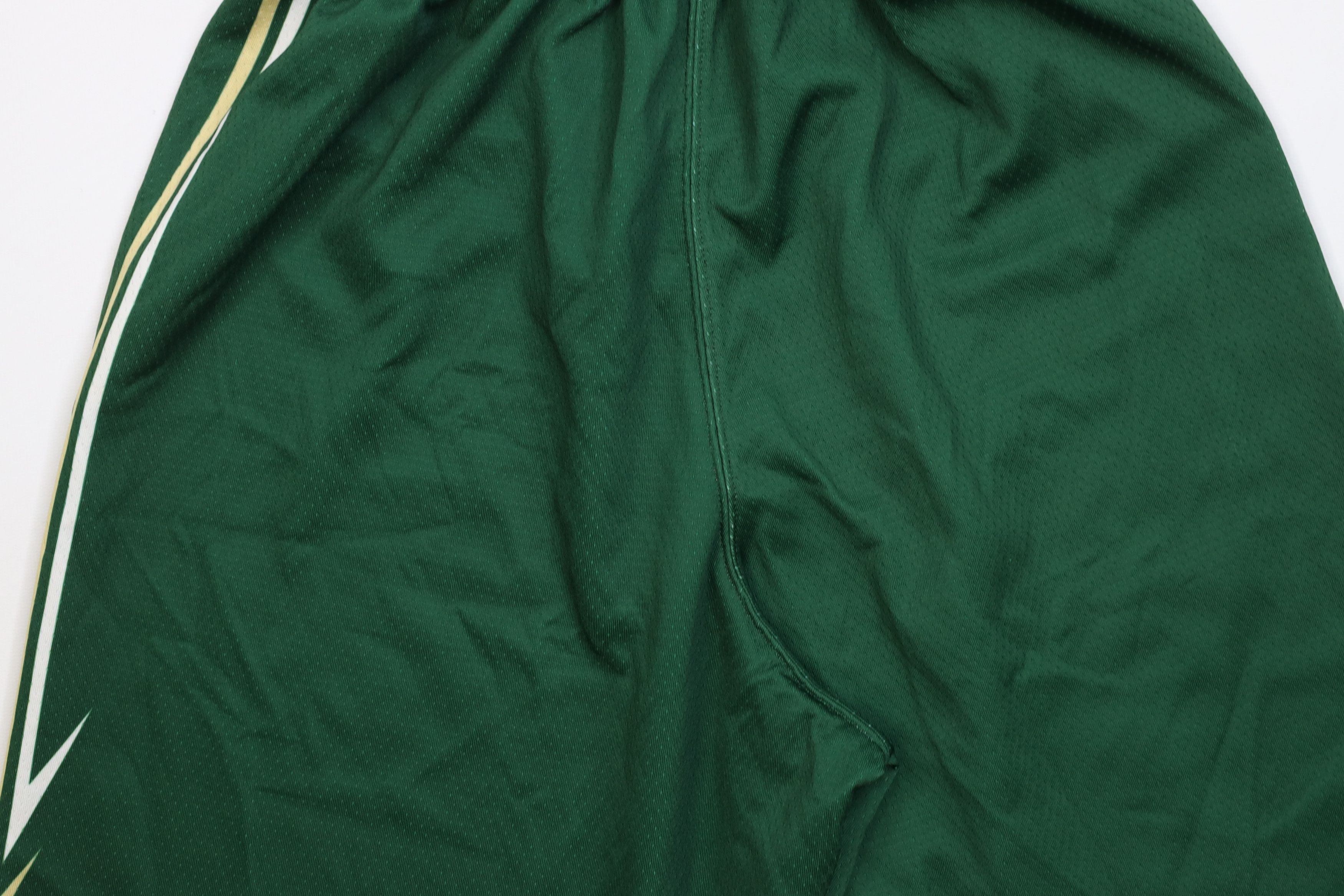 Russell Athletic Vintage 90s Y2K Russell Athletic Basketball Shorts Green Size US 32 / EU 48 - 9 Thumbnail