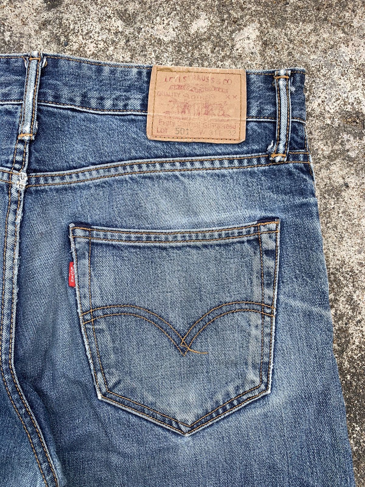 Levi's × Levi's Vintage Clothing Levi's 501 Blue Wash Selvedge Size US 32 / EU 48 - 9 Thumbnail