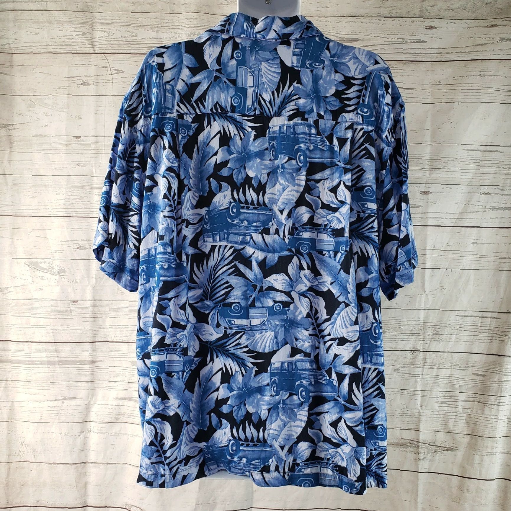 Panama Jack Panama Jack Mens Hawaiian Shirt Sz 2XL Button-Up Floral Blue Rayon Short Sleeve Crew Neck Collar Size US XXL / EU 58 / 5 - 3 Thumbnail