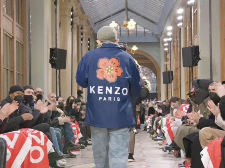 Kenzo KENZO Haitang flower printed single row collar coach jacke Size US M / EU 48-50 / 2 - 3 Thumbnail