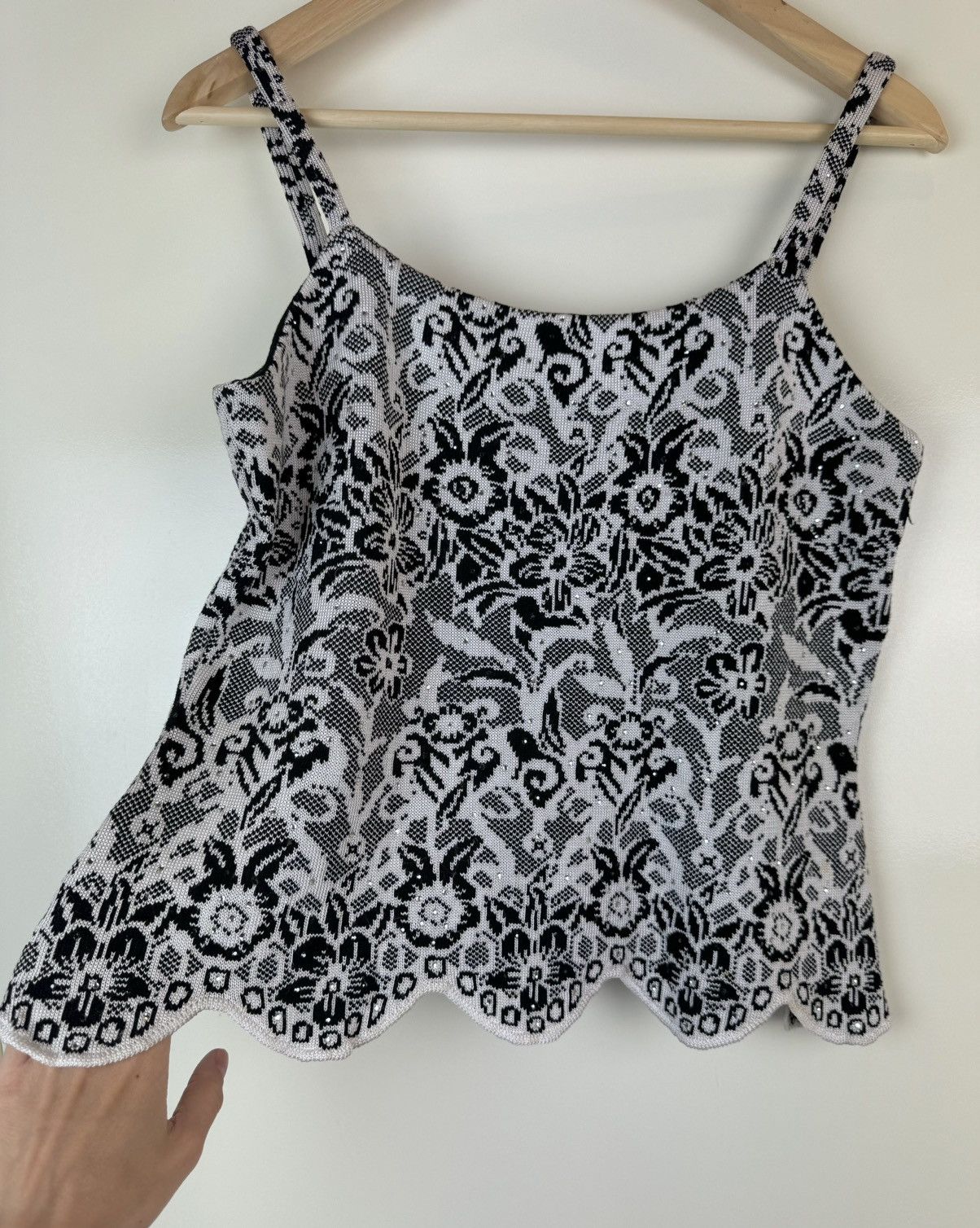 St. John St John evening sequin rhinestone knit top jacquard floral Size S / US 4 / IT 40 - 10 Thumbnail