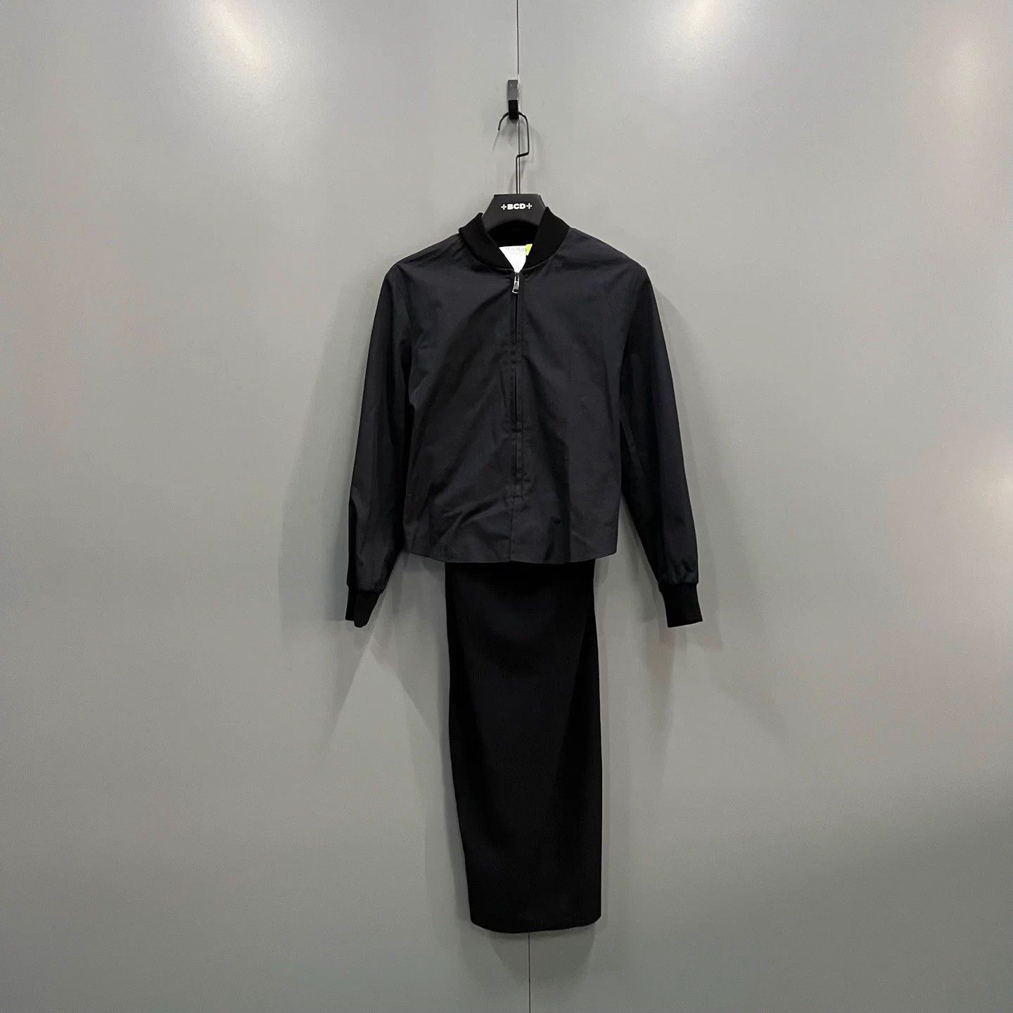 Max Mara MaxMara Black 32 Dress 95 New No Acc Size XS / US 0-2 / IT 36-38 - 1 Thumbnail