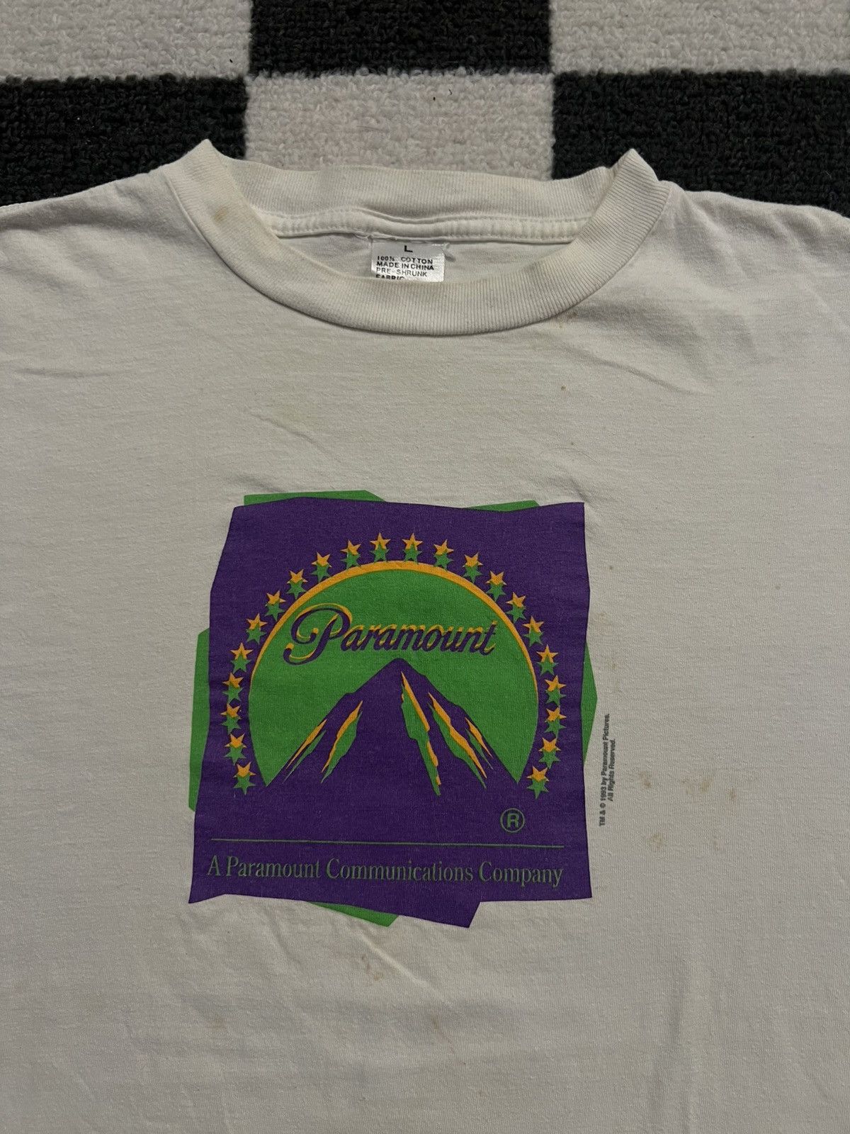 Vintage Vintage 1993 Paramount Pictures Psychedelic tee Size US L / EU 52-54 / 3 - 2 Thumbnail