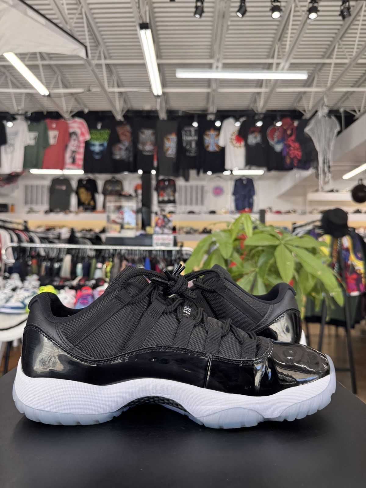 Jordan Brand Air Jordan 11 Low Space Jam Size 10 (2024) Size US 10 / EU 43 - 3 Thumbnail