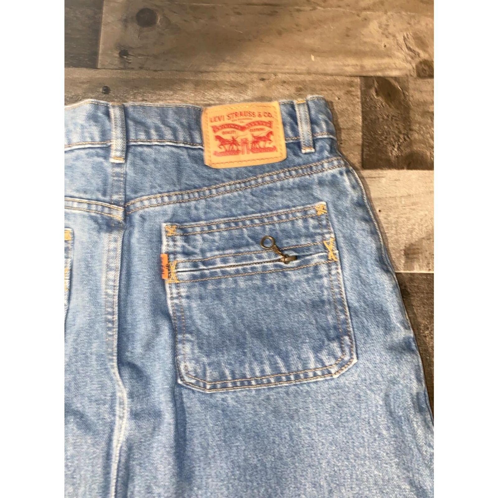 Levi's Levi's Women's Skirt A Line Denim Mini Cotton Blue 25 Pockets Zipper Regular Short Vintage No Mens Womens Girls Size 42" / US 20 - 4 Thumbnail