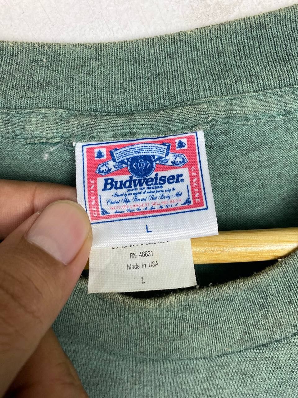 Budweiser vintage budweiser logo tee nice design Size US L / EU 52-54 / 3 - 3 Thumbnail