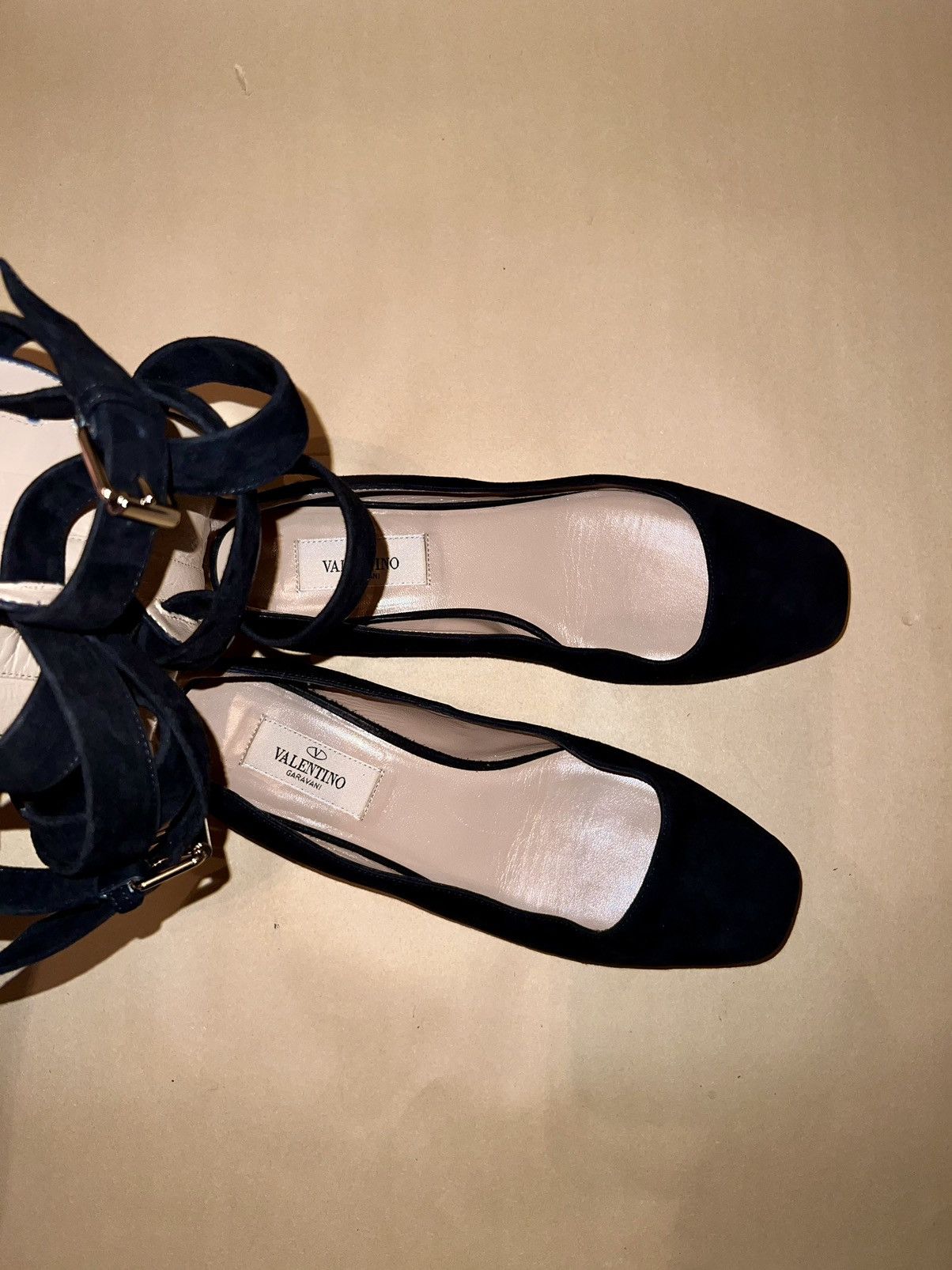 Valentino Valentino Suede Flats Size US 6 / IT 36 - 8 Thumbnail